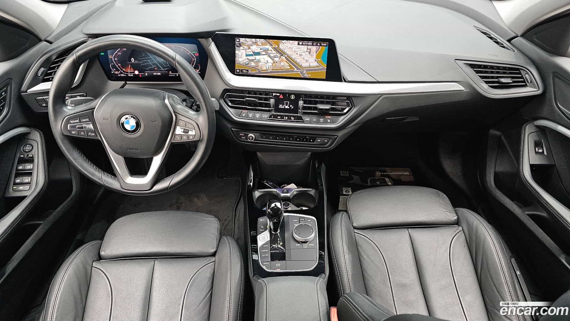 1-Series BMW 2022.2-INNER-007