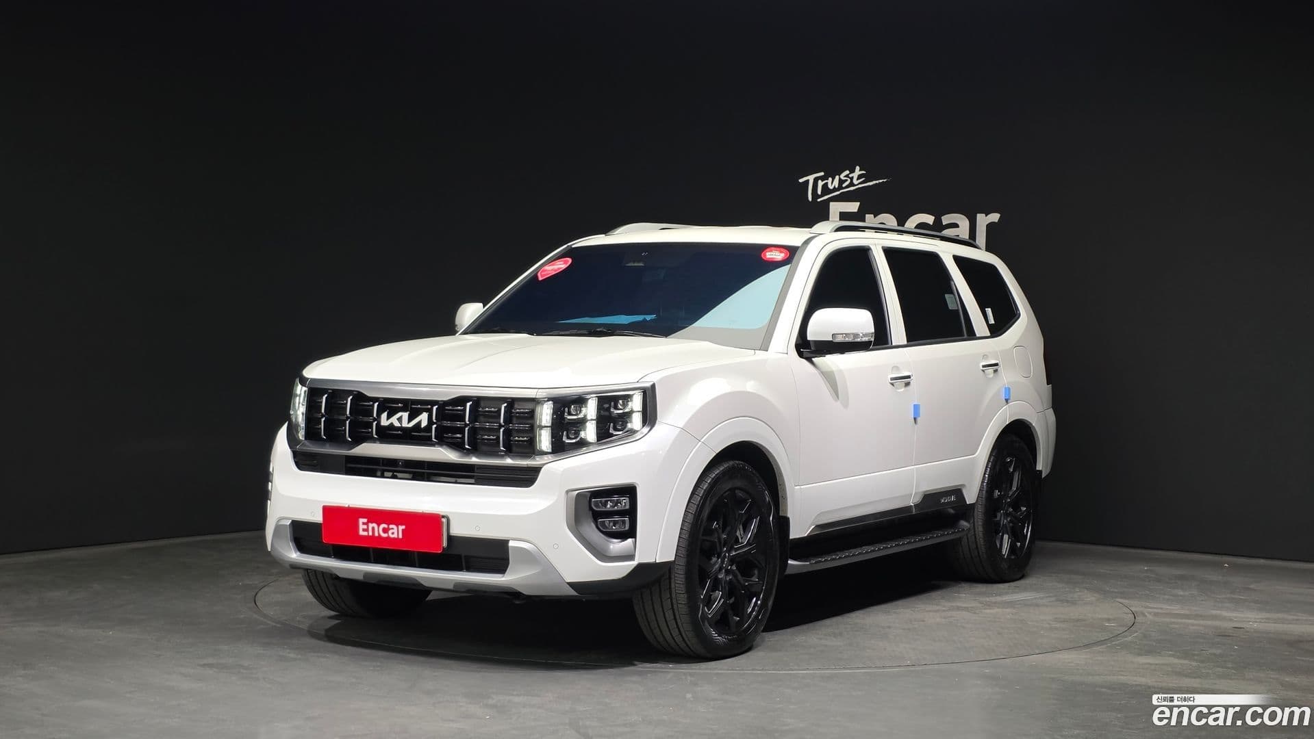 Main__Slider__Photo:Mohave Kia 2024.2-0