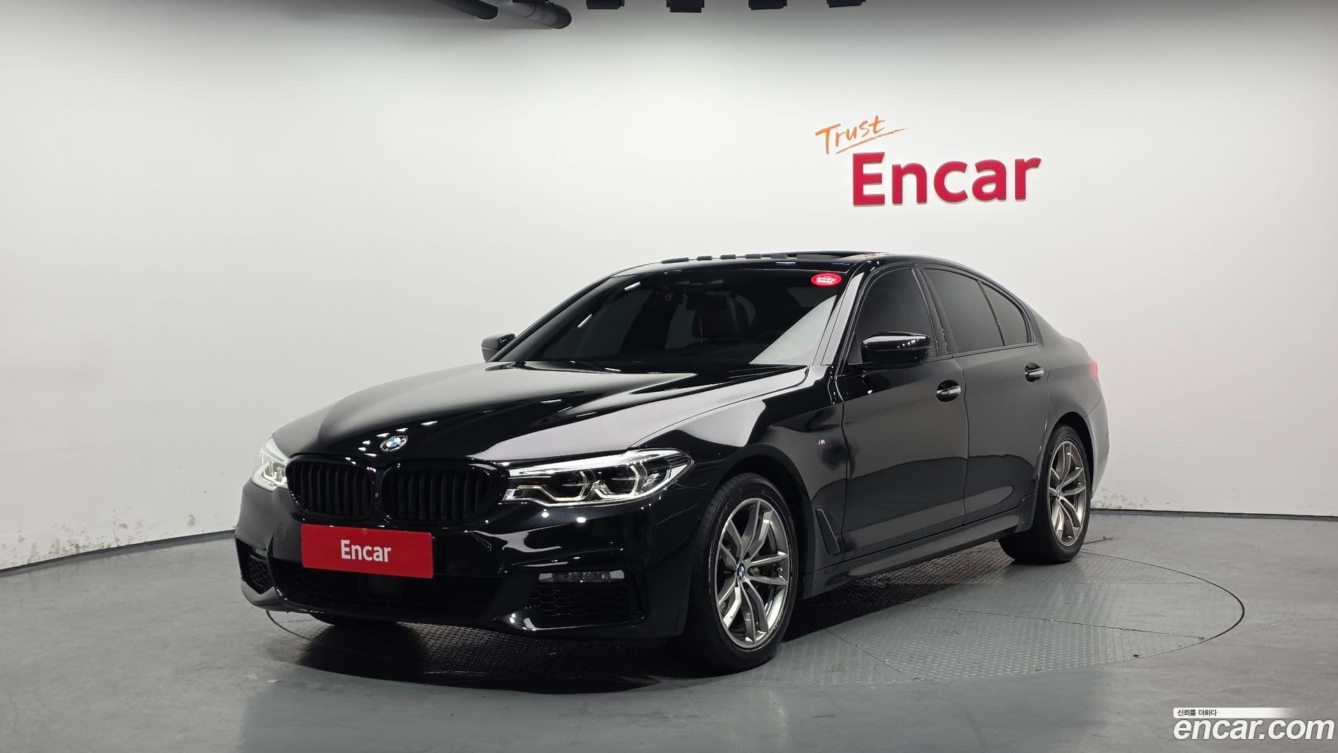 Main__Slider__Photo:5-Series BMW 2017.7-0
