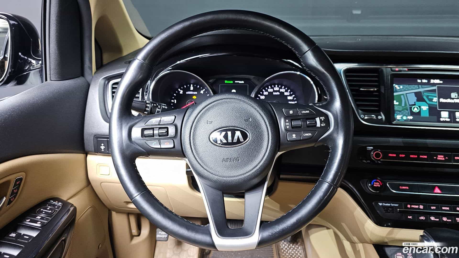 Canival Kia 2017.5-OPTION-018