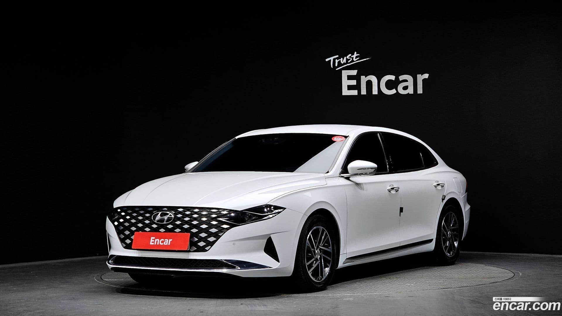 Main__Slider__Photo:Grandeur Hyundai 2020.11-0