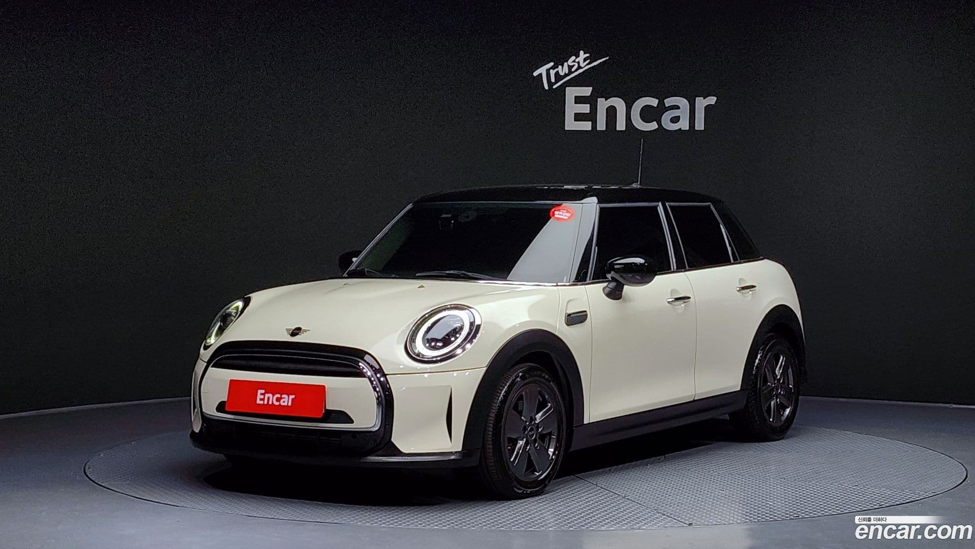 Main__Slider__Photo:Cooper Mini 2022.5-0