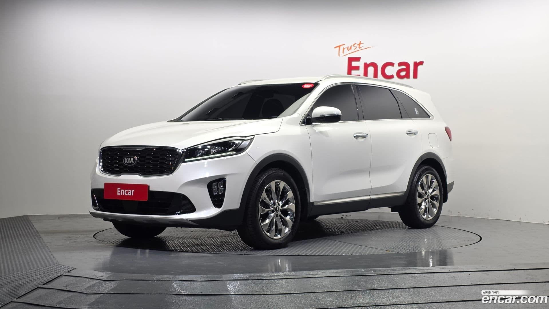 Main__Slider__Photo:Sorento Kia 2019.6-0