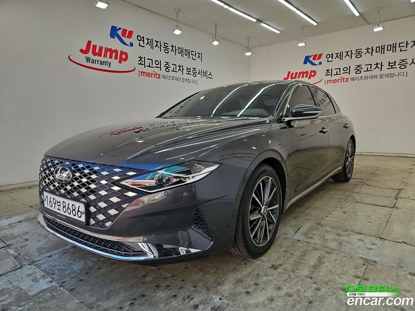 Main__Slider__Photo:Grandeur Hyundai 2020.2-0
