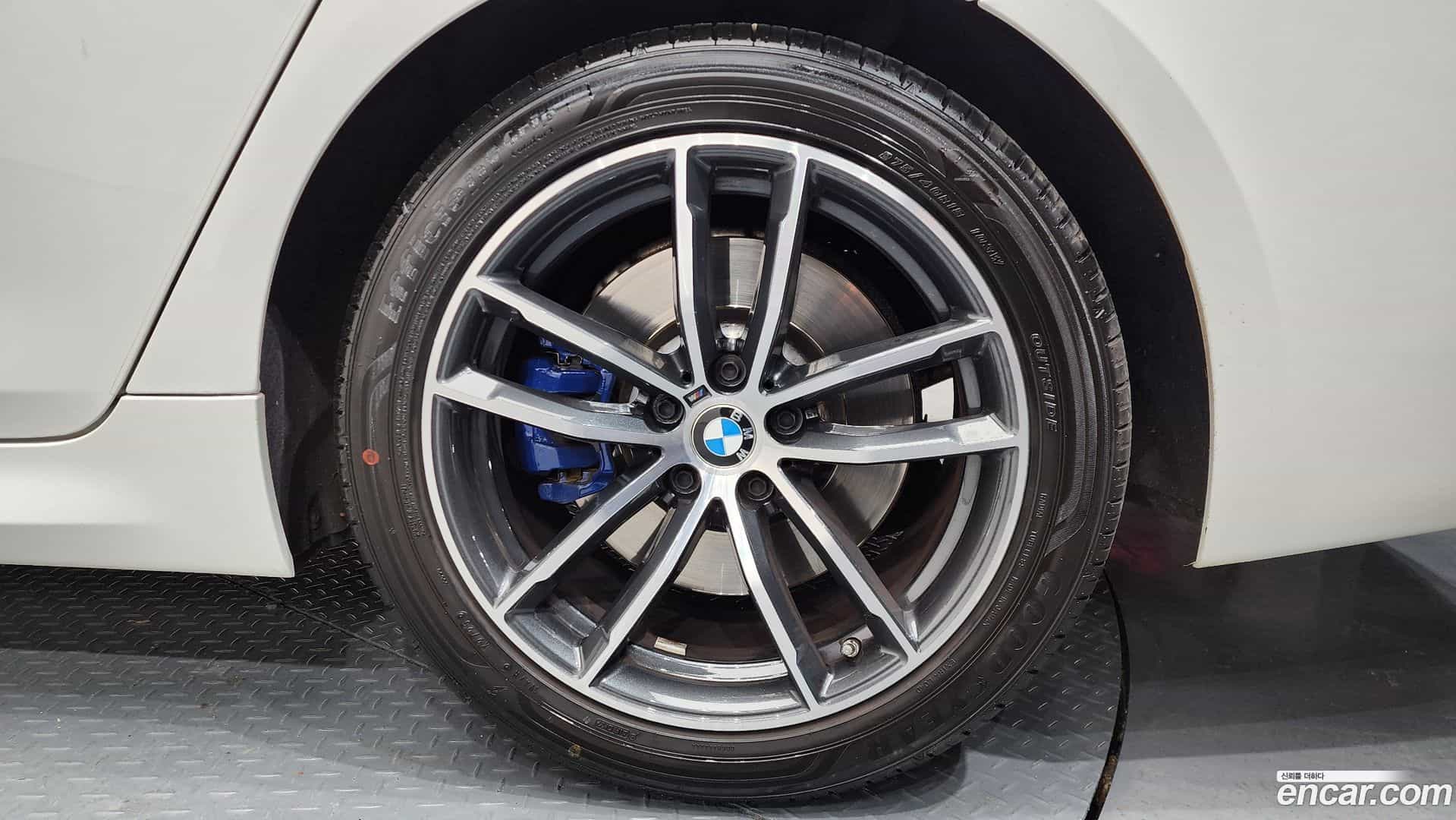 5-Series BMW 2022.1-OUTER-005