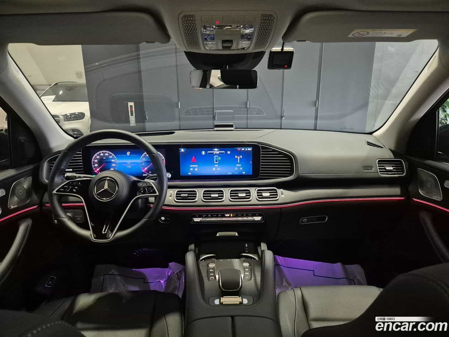 GLE-Class Mercedes-Benz 2025.3-INNER-007