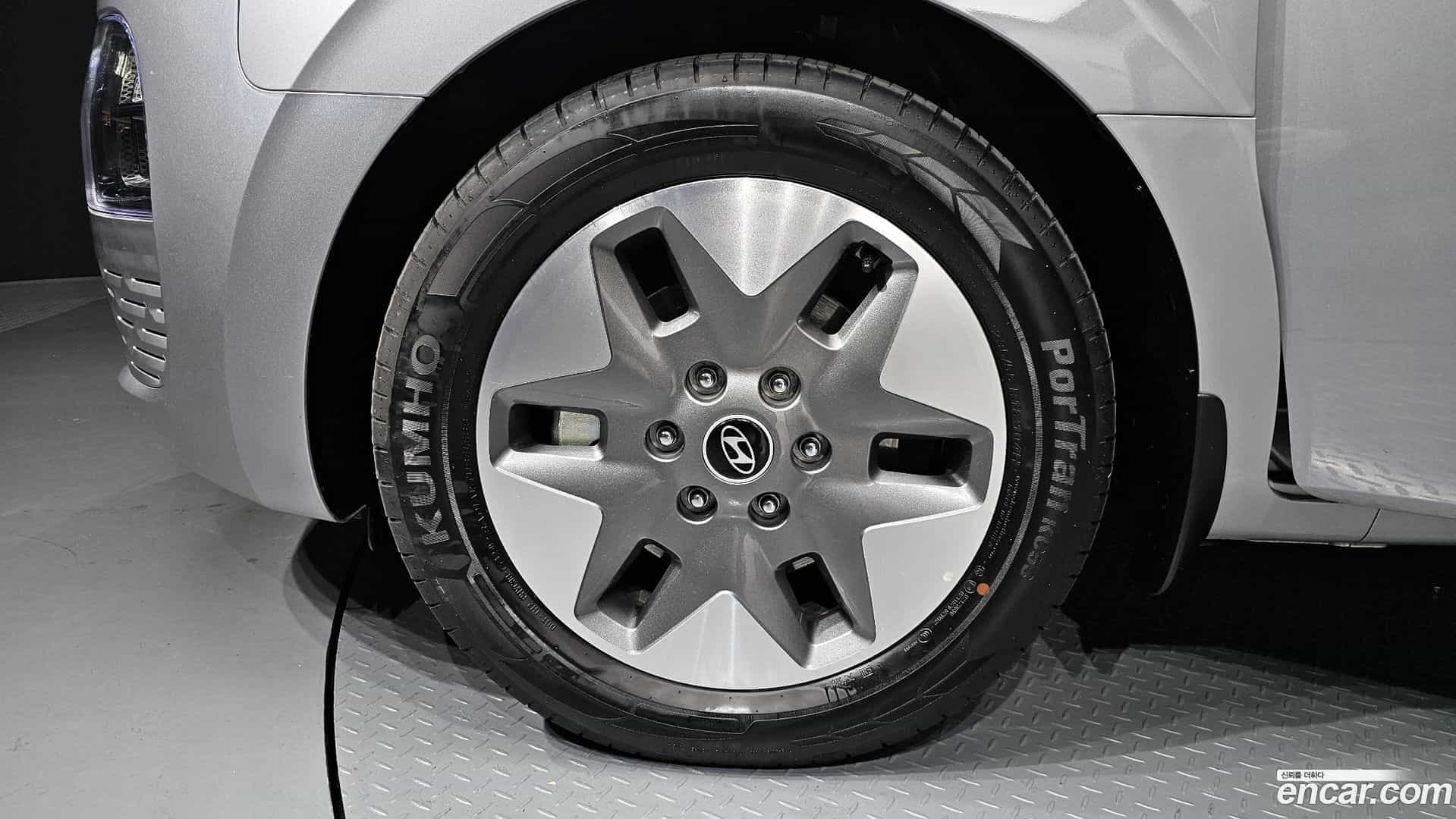Staria Hyundai 2025.1-OUTER-005