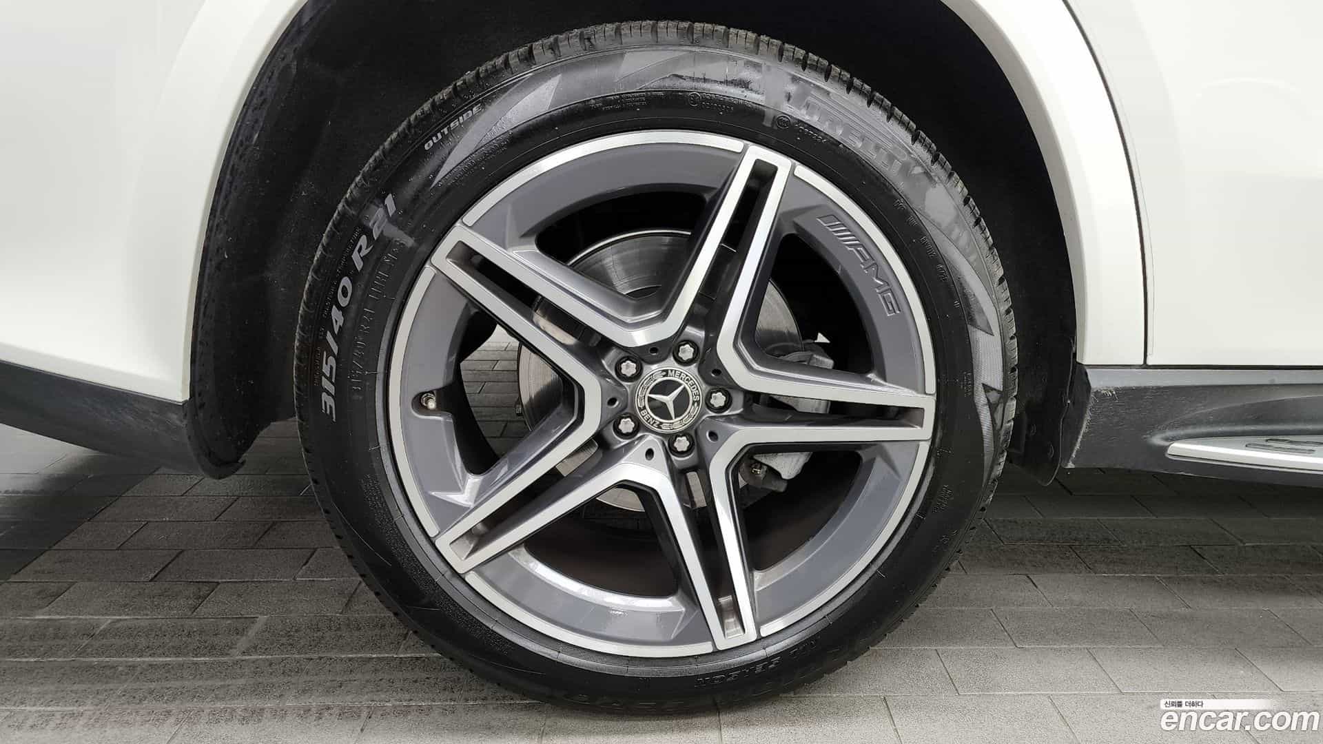 GLS-Class Mercedes-Benz 2022.5-OUTER-005