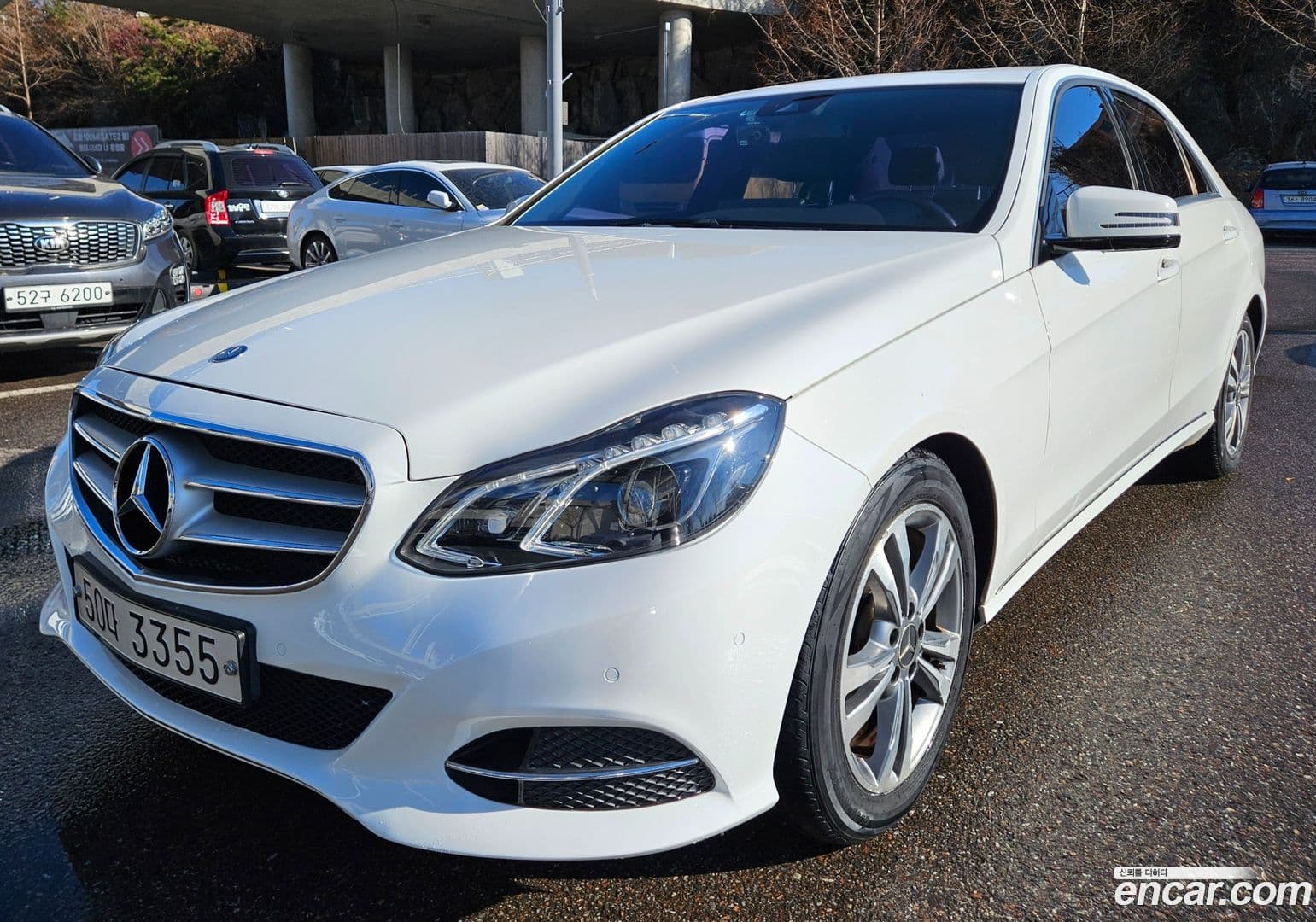 Main__Slider__Photo:E-Class Mercedes-Benz 2015.3-0