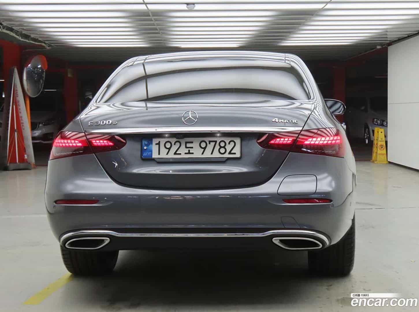 E-Class Mercedes-Benz 2021.11-OUTER-003
