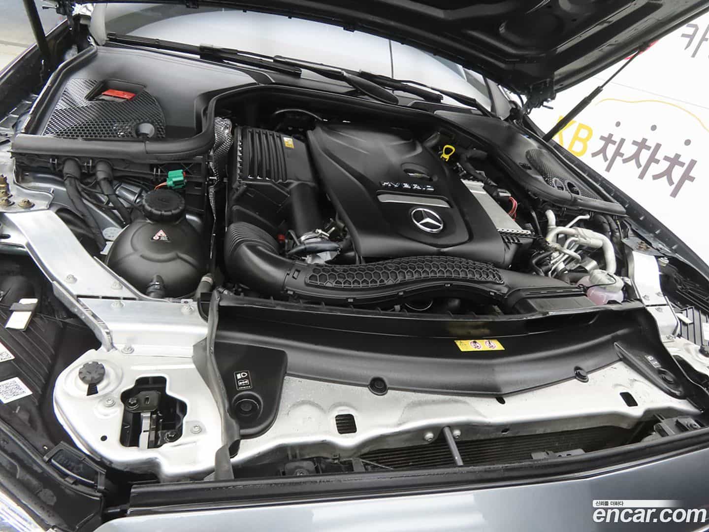 E-Class Mercedes-Benz 2021.11-OPTION-023