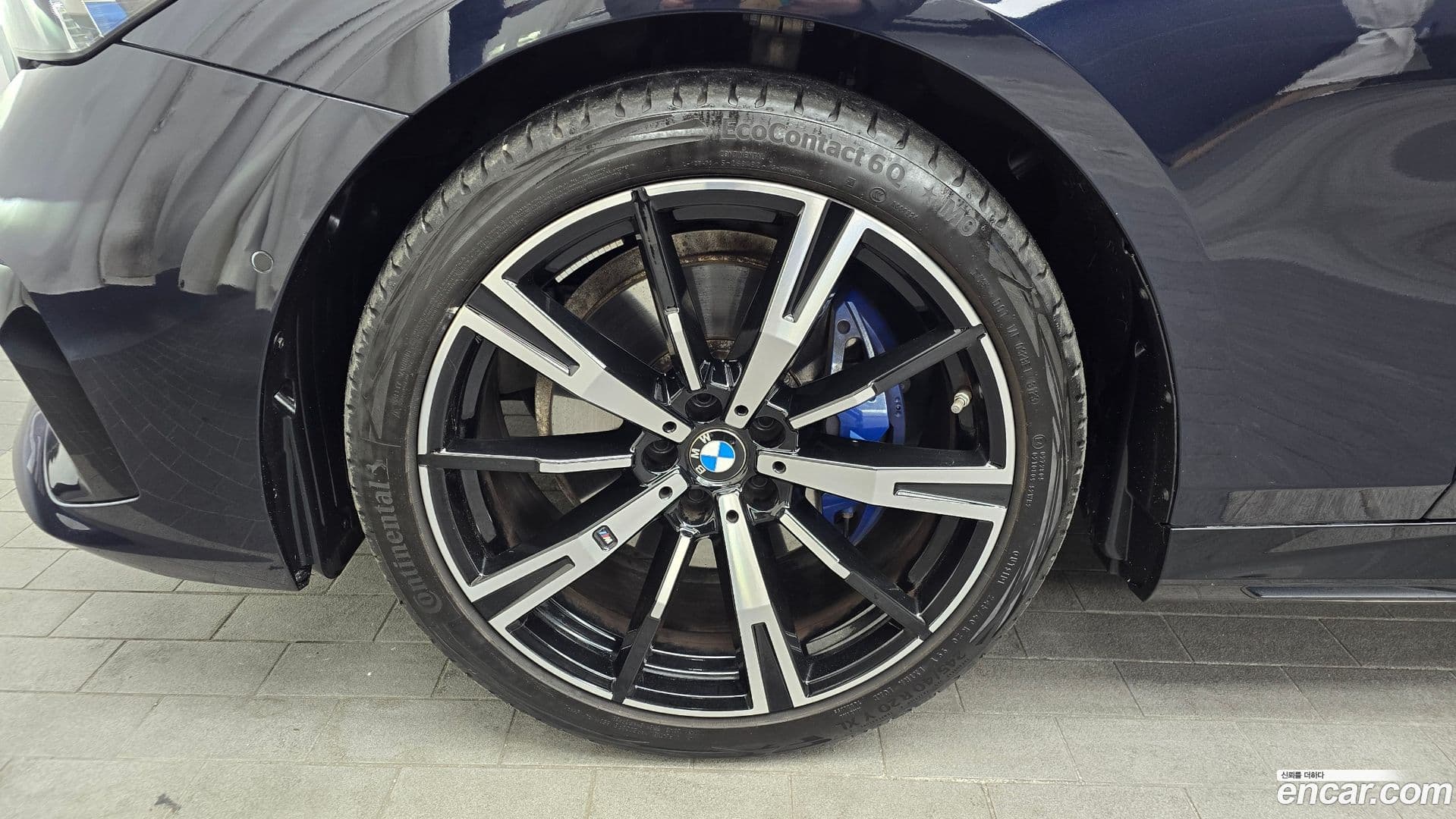 Main__Slider__Photo:5-Series BMW 2023.10-4
