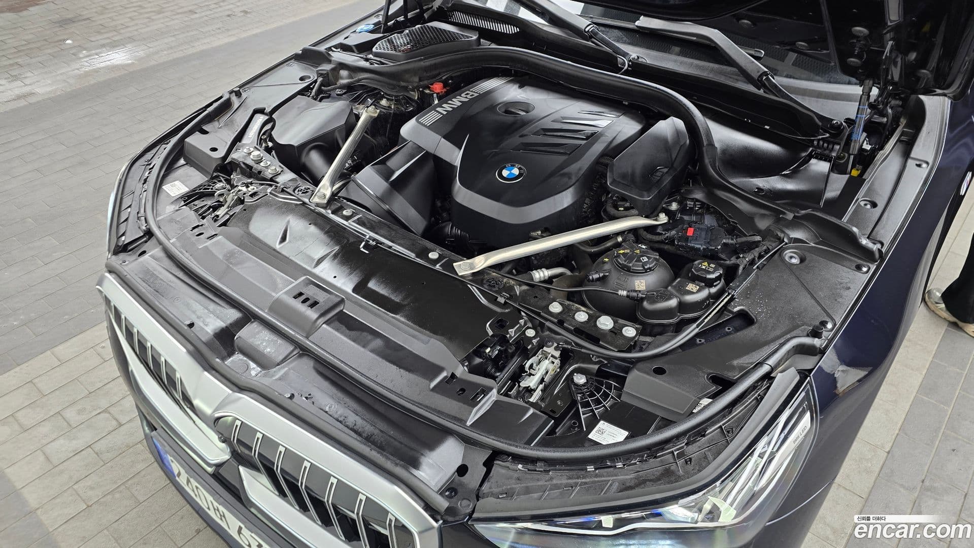 Main__Slider__Photo:5-Series BMW 2023.10-5
