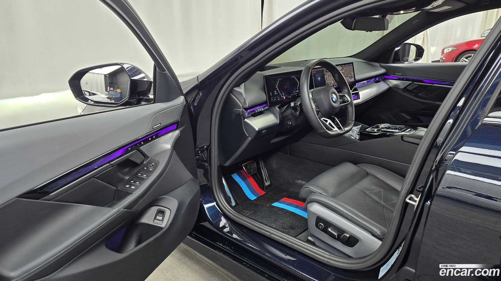 Main__Slider__Photo:5-Series BMW 2023.10-9
