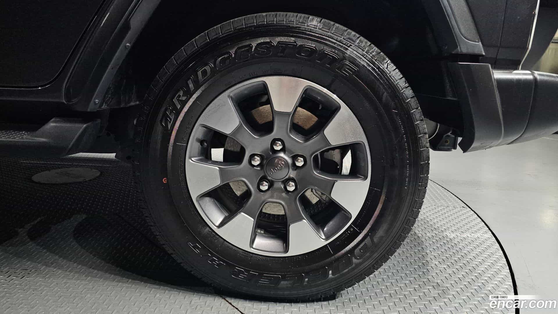 Wrangler Jeep 2022.5-OUTER-005