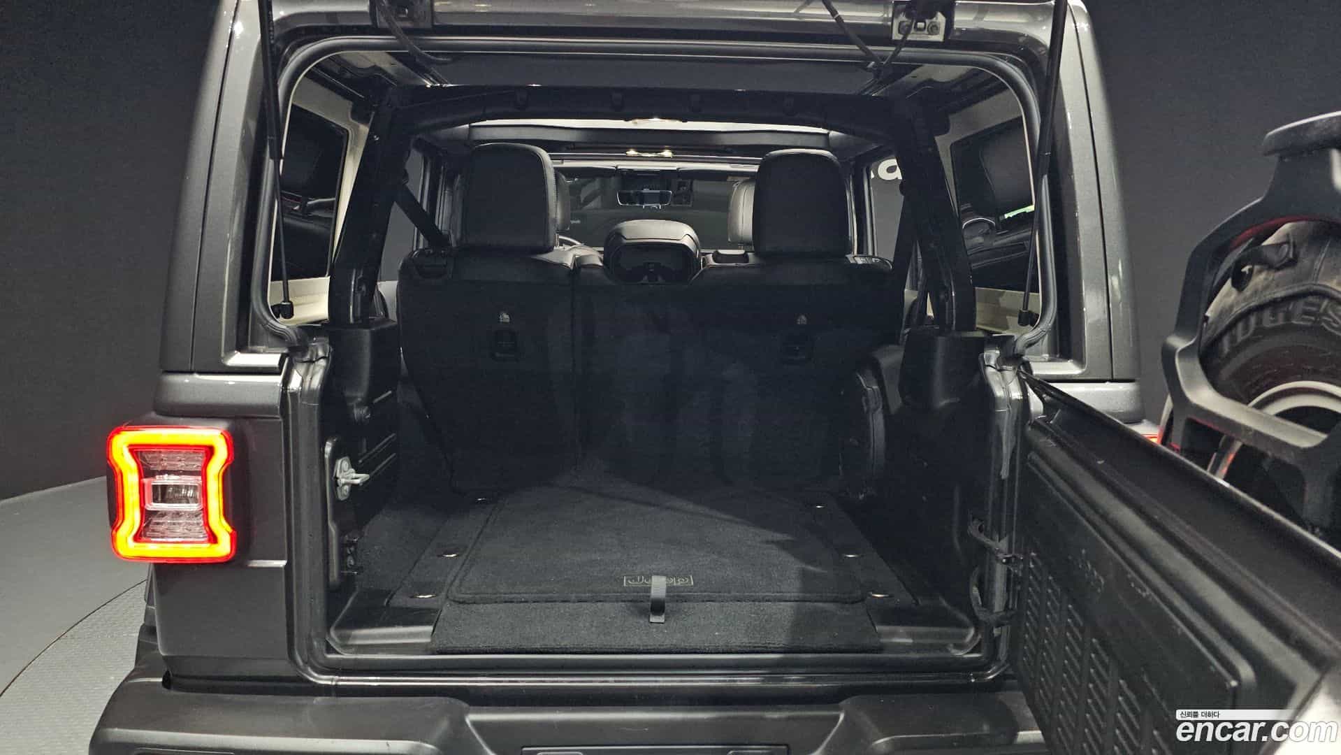 Wrangler Jeep 2022.5-OPTION-024