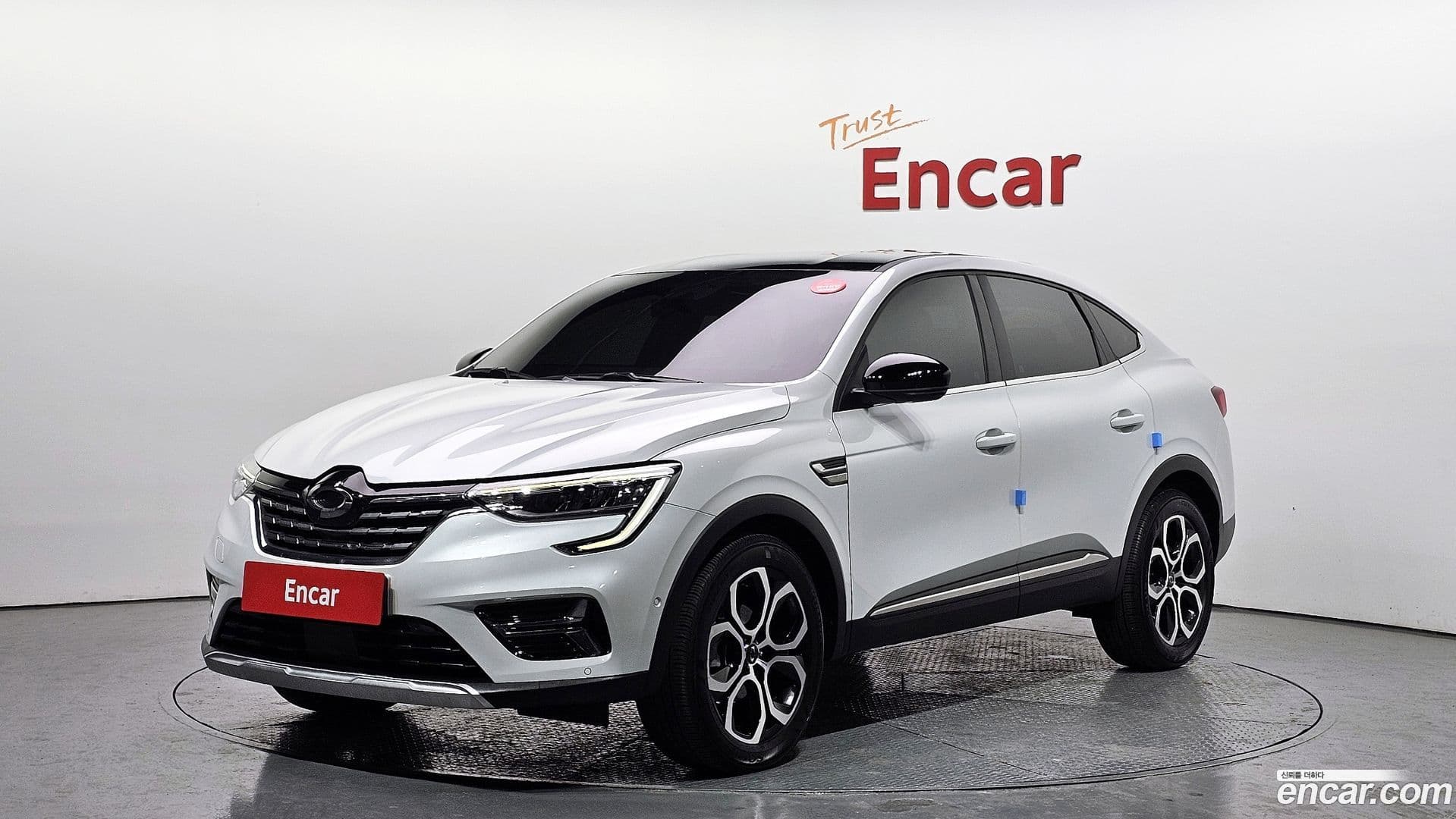 Main__Slider__Photo:XM3 Renault Korea 2022.1-0