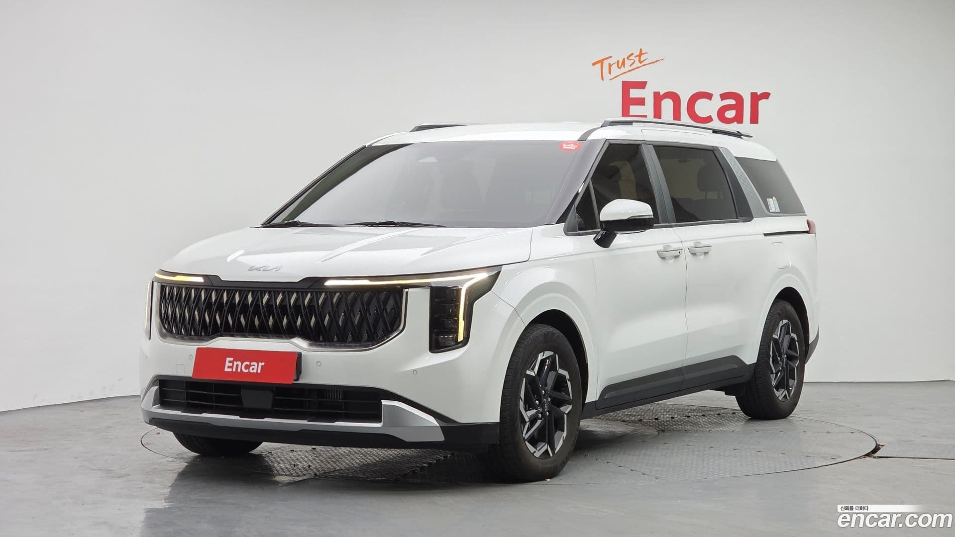 Main__Slider__Photo:Canival Kia 2024.2-0