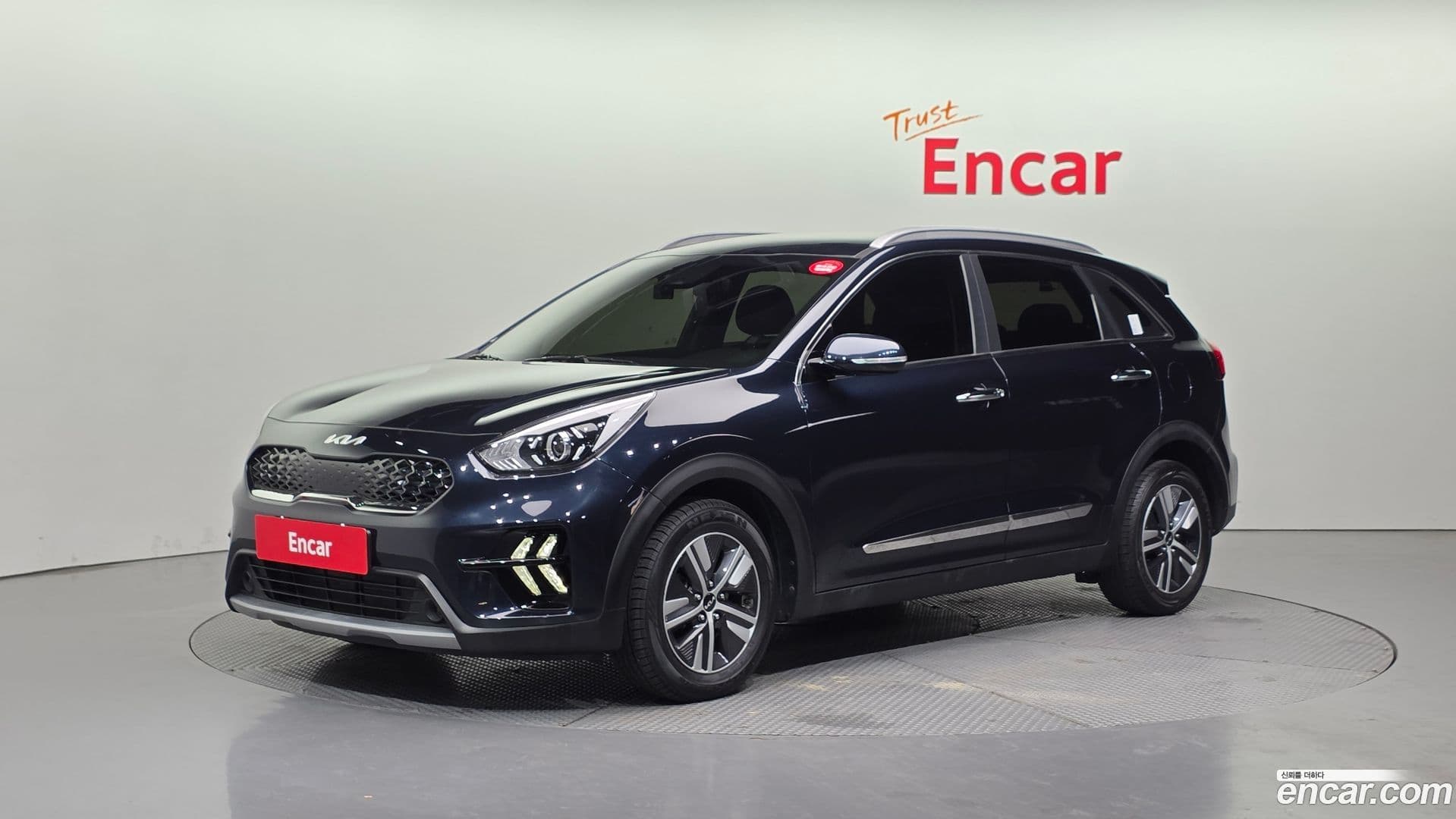 Main__Slider__Photo:Niro Kia 2021.8-0