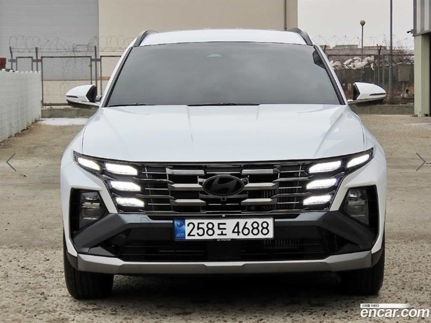 Tucson Hyundai 2025.0-OUTER-001