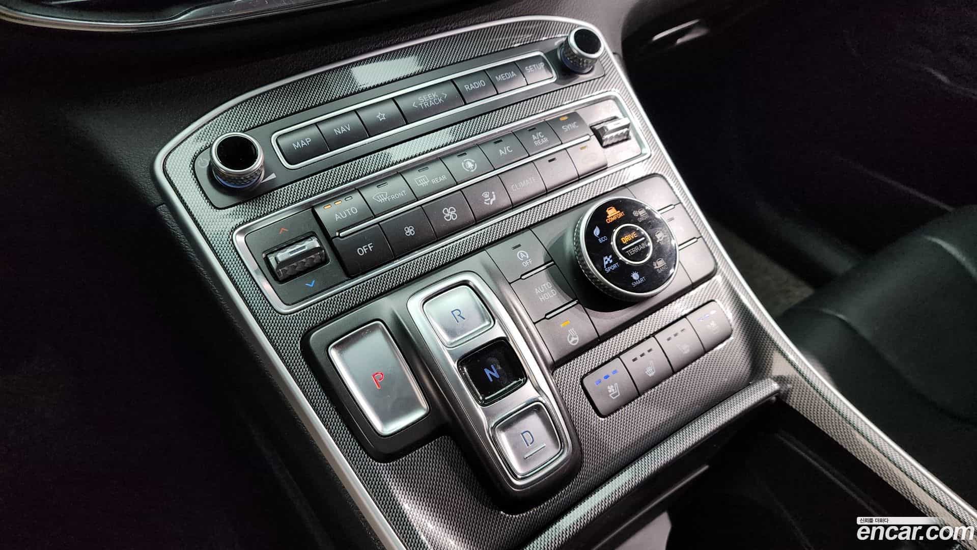 Santafe Hyundai 2020.10-INNER-009