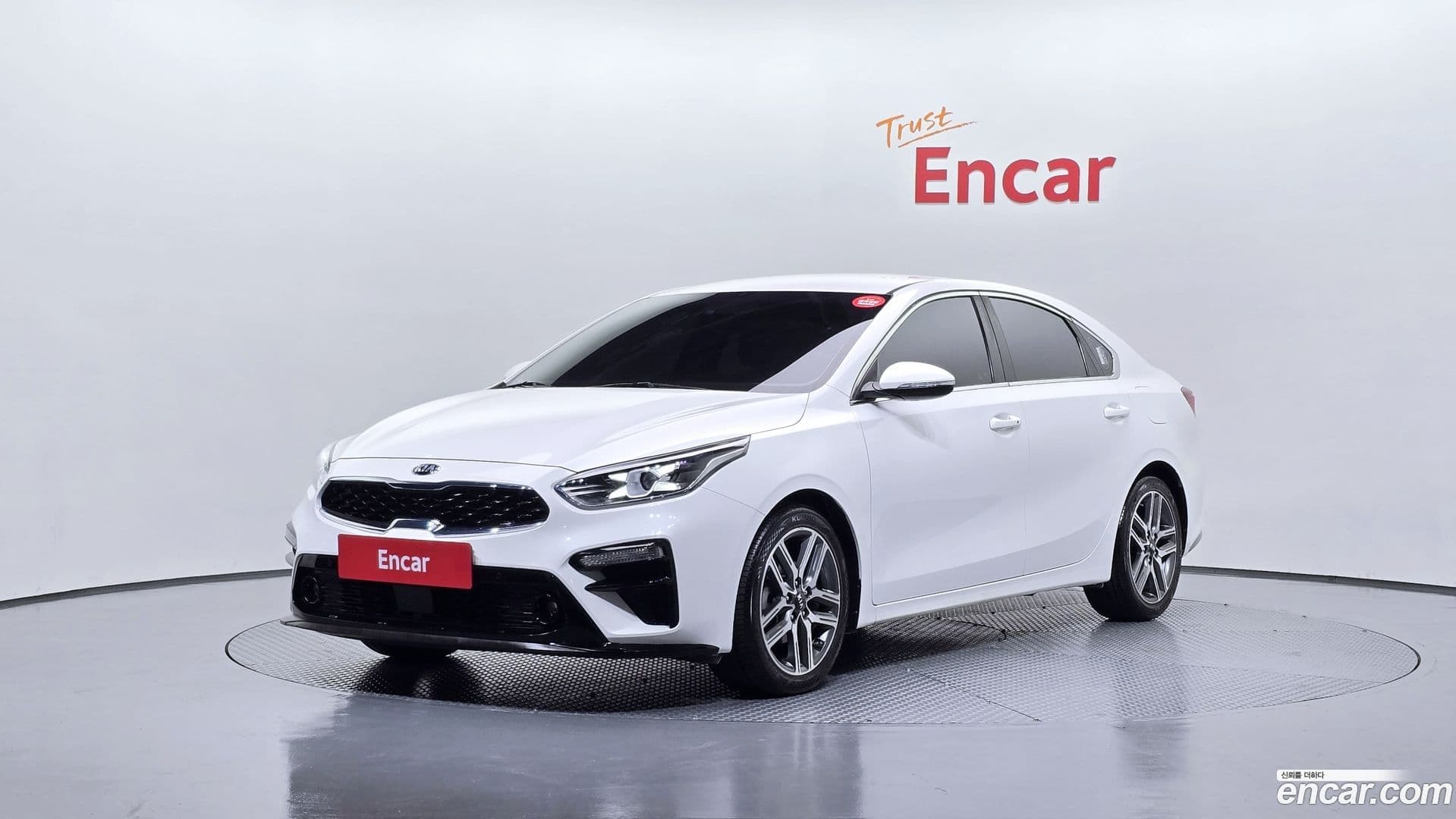 Main__Slider__Photo:K3 Kia 2019.1-0