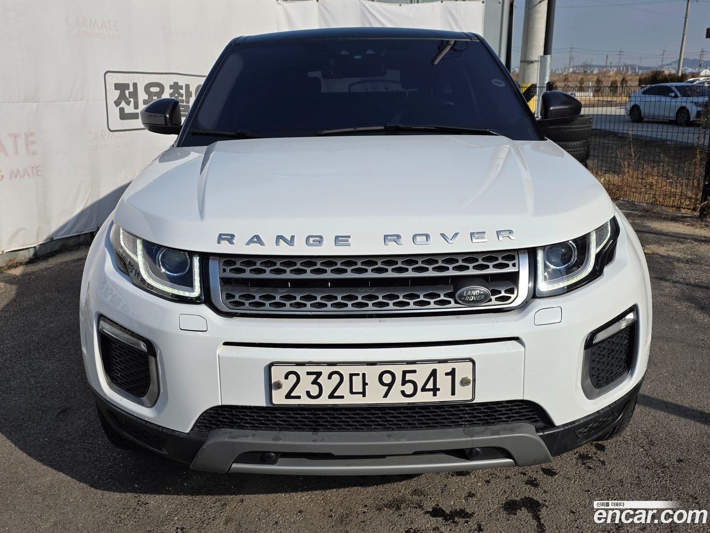 Main__Slider__Photo:Range Rover Evoque Land Rover 2016.8-0