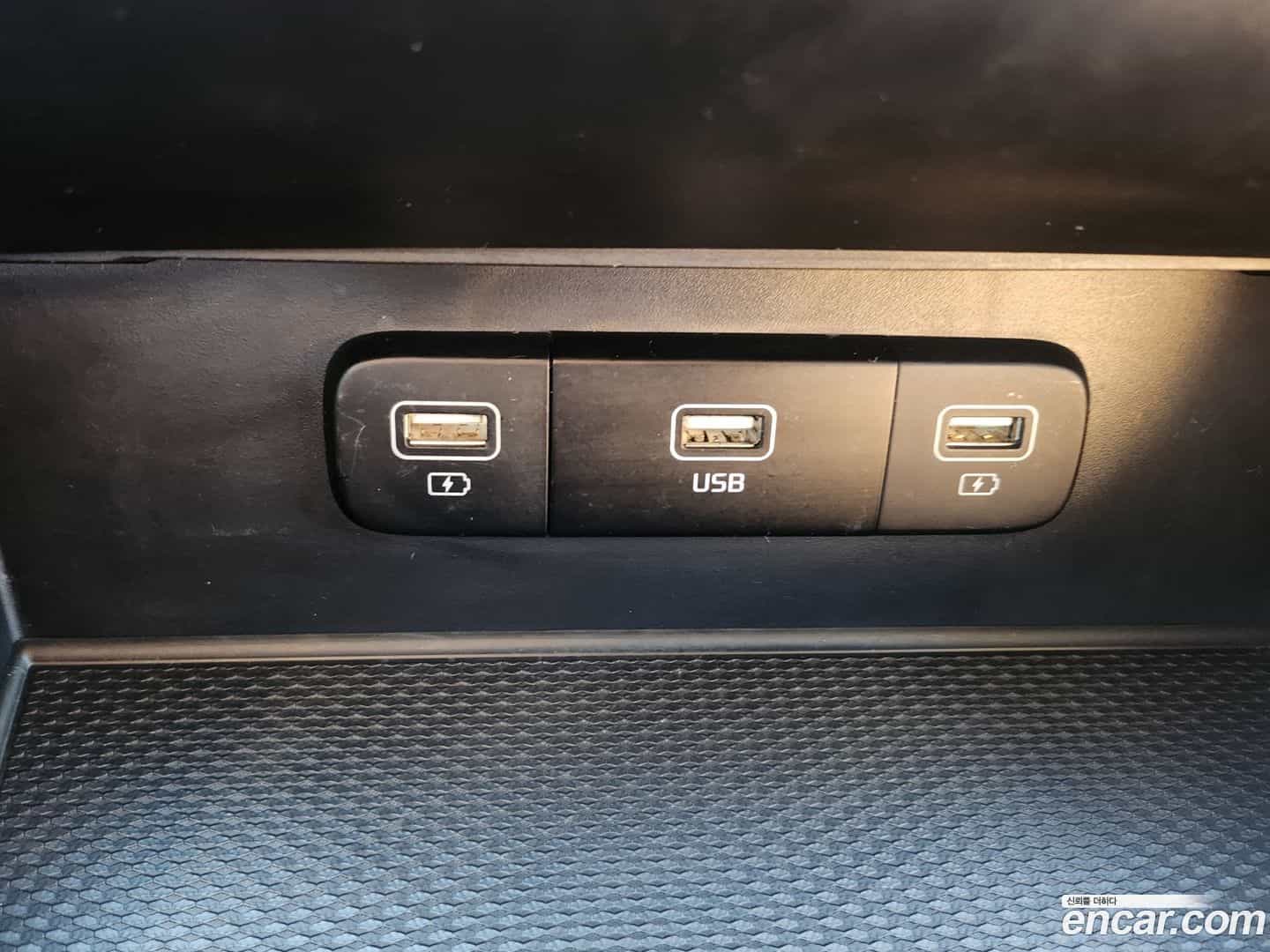 Canival Kia 2021.3-OPTION-019