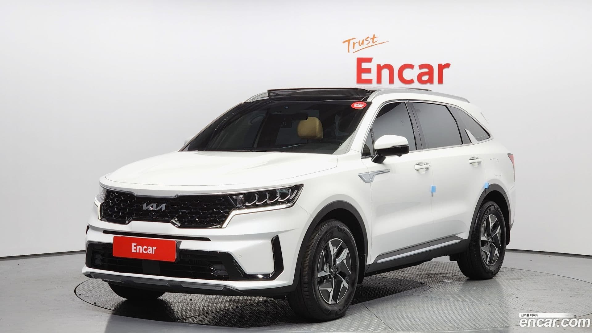 Main__Slider__Photo:Sorento Kia 2022.6-0