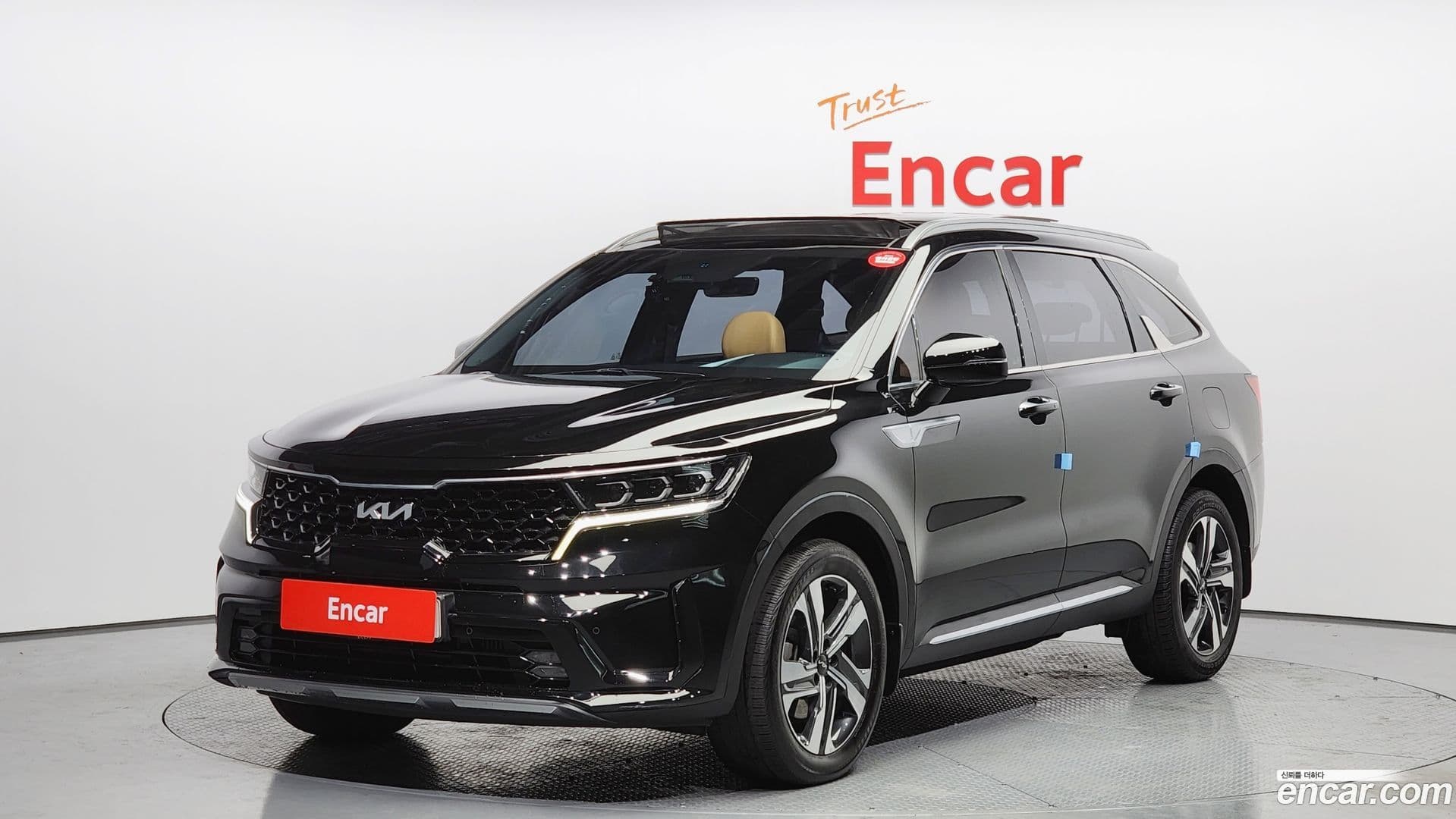 Main__Slider__Photo:Sorento Kia 2021.11-0