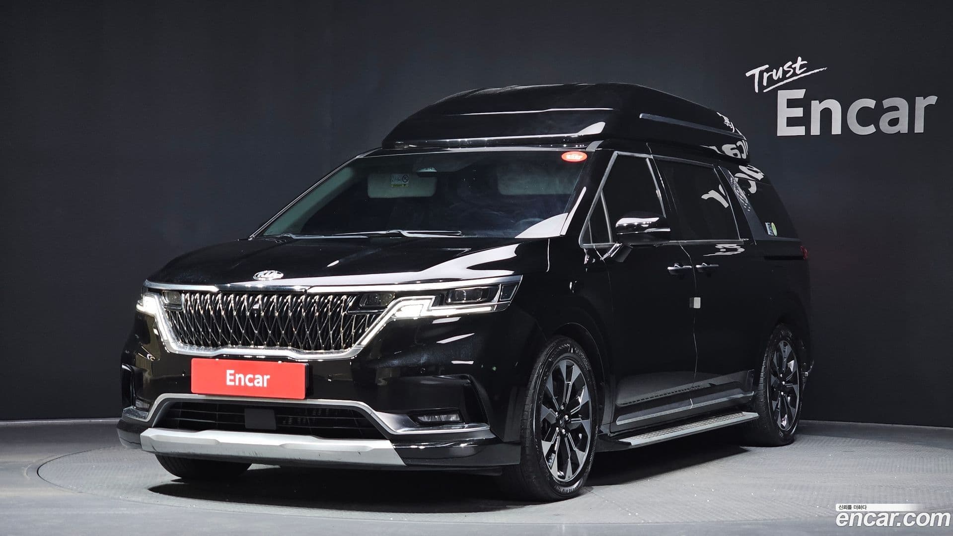 Main__Slider__Photo:Canival Kia 2020.11-0