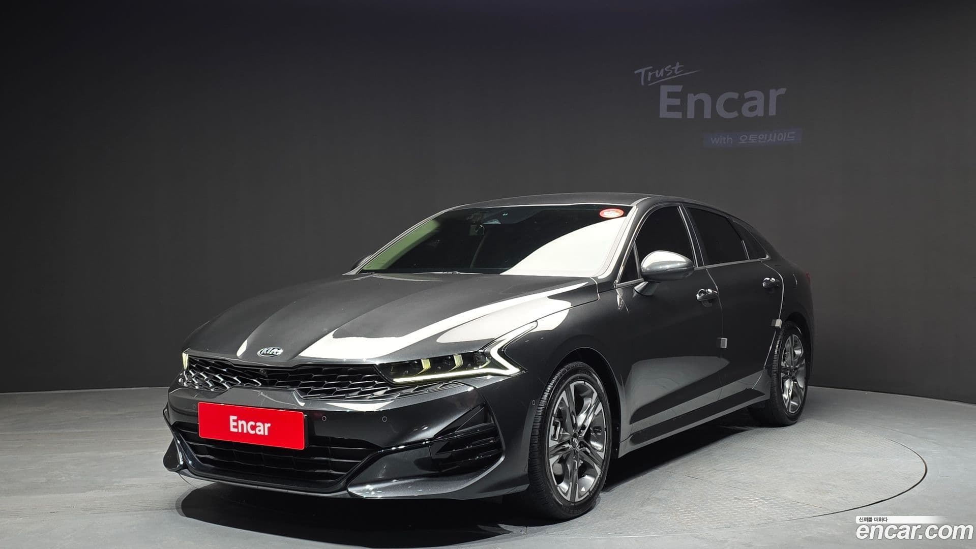 Main__Slider__Photo:K5 Kia 2021.3-0
