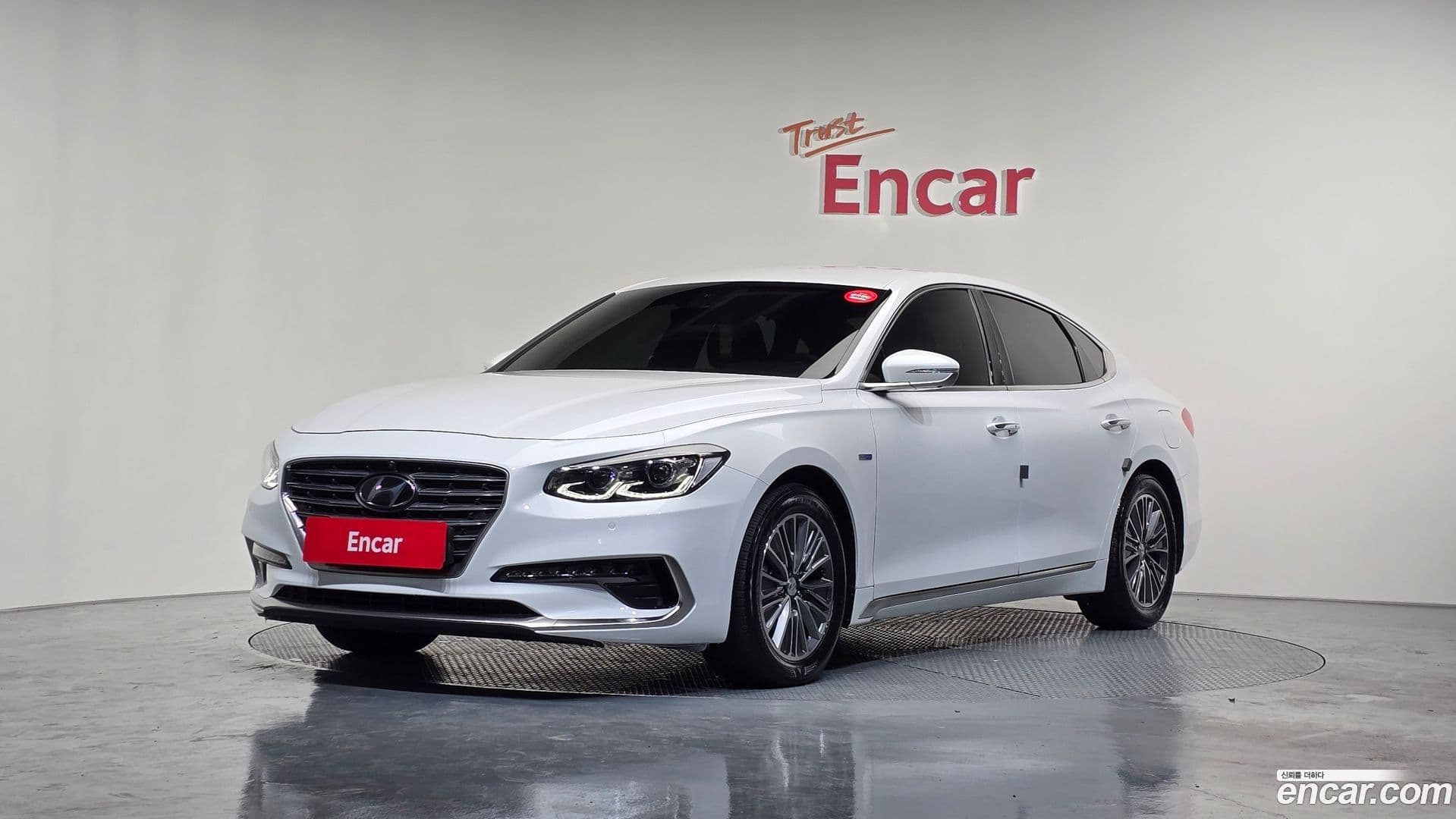 Main__Slider__Photo:Grandeur Hyundai 2019.2-0