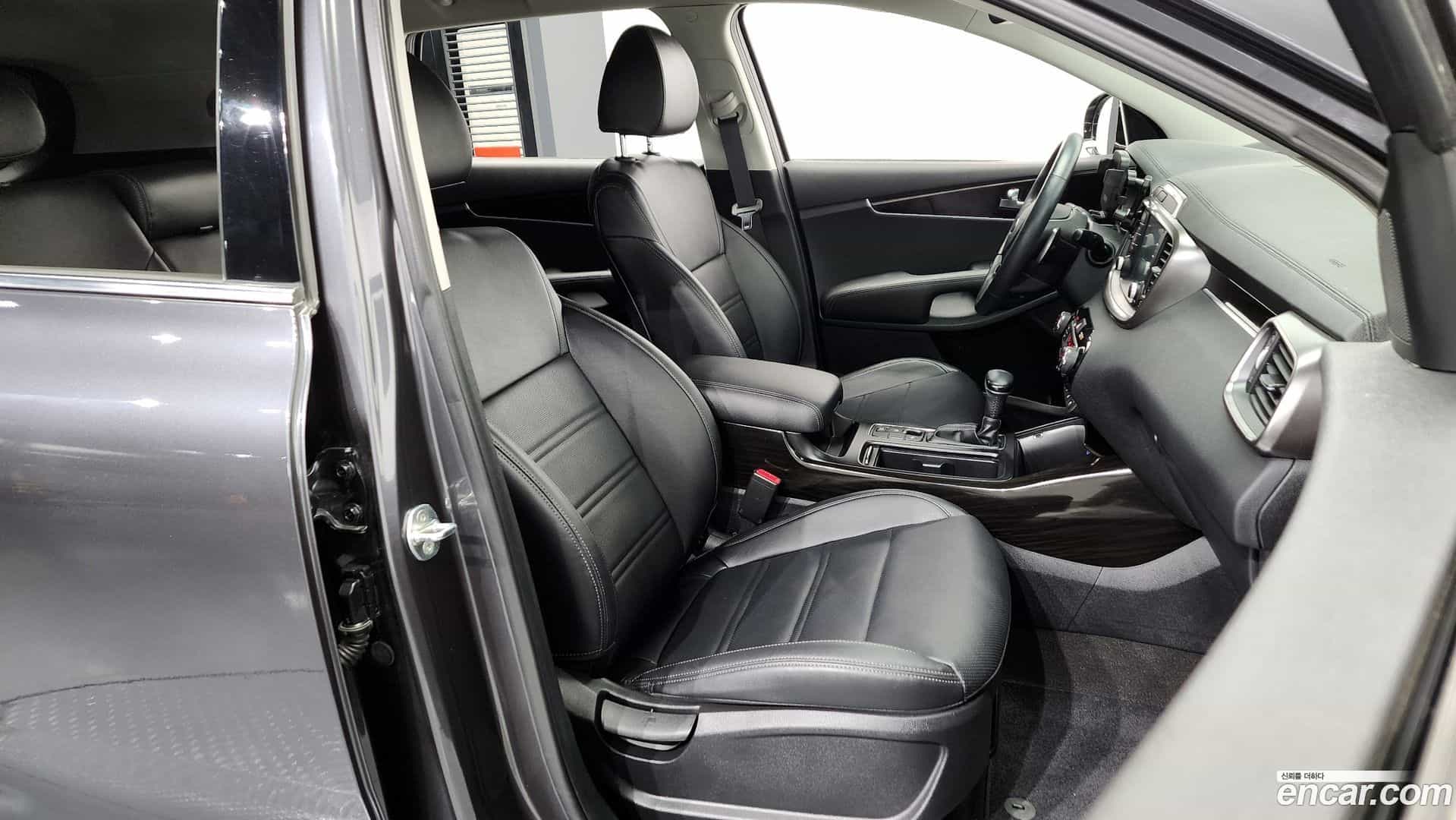 Sorento Kia 2019.7-OPTION-015