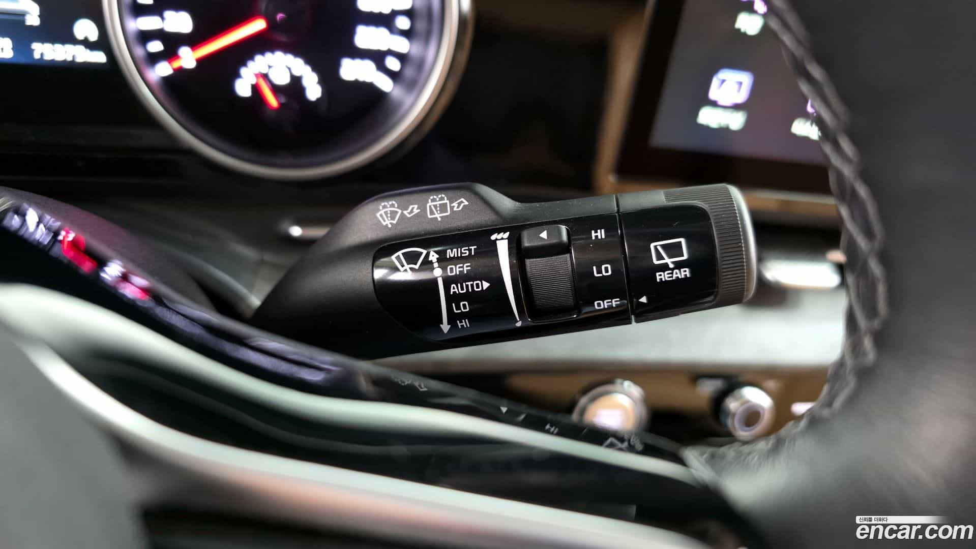 Canival Kia 2023.4-OPTION-018