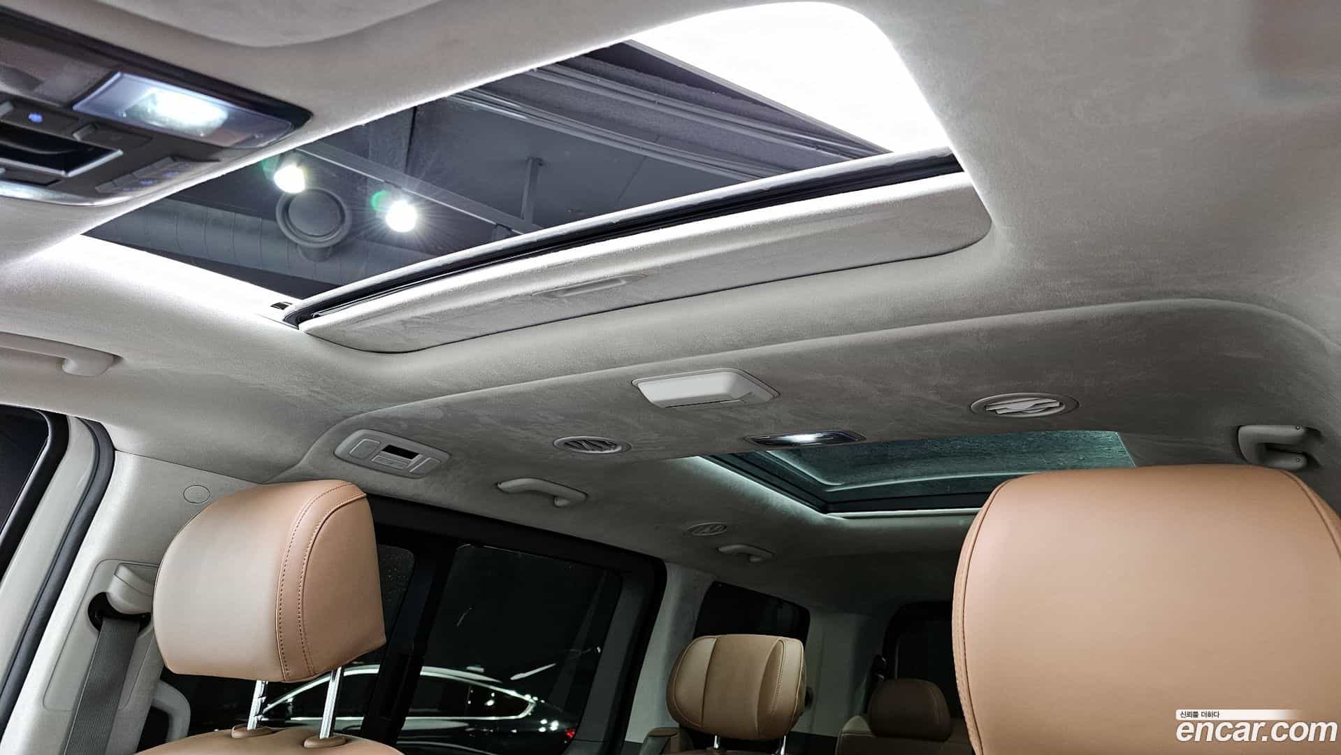Staria Hyundai 2022.0-OPTION-022