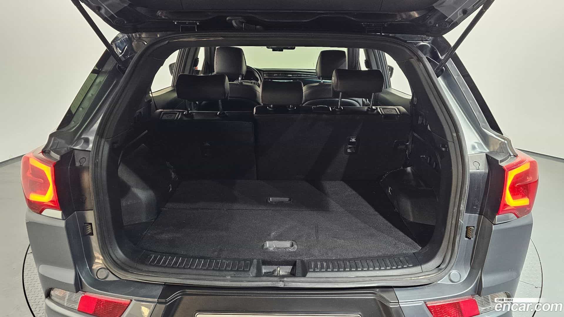 KORANDO KG Mobility 2022.9-OPTION-024