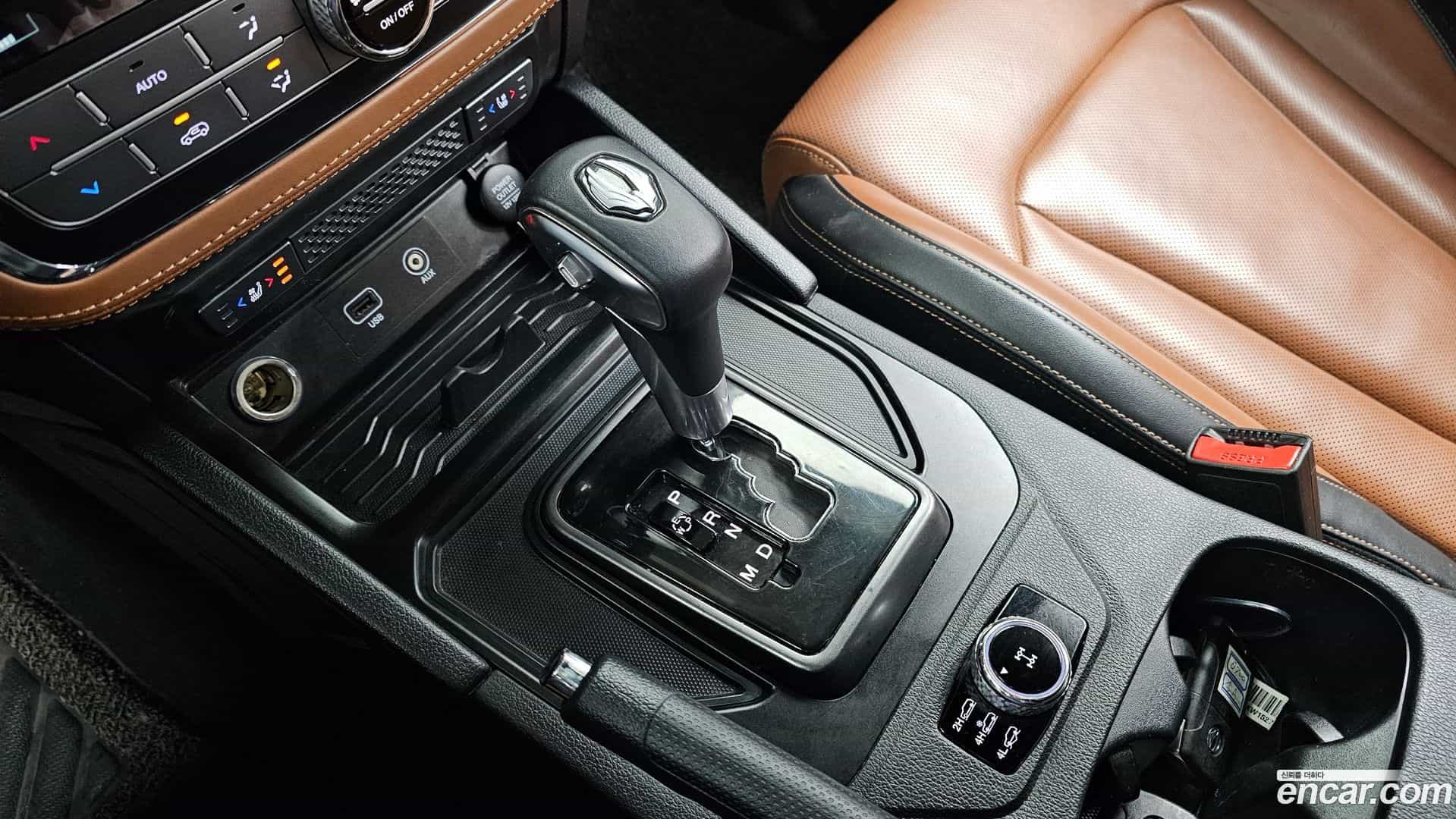Rexton KG Mobility 2020.5-INNER-009