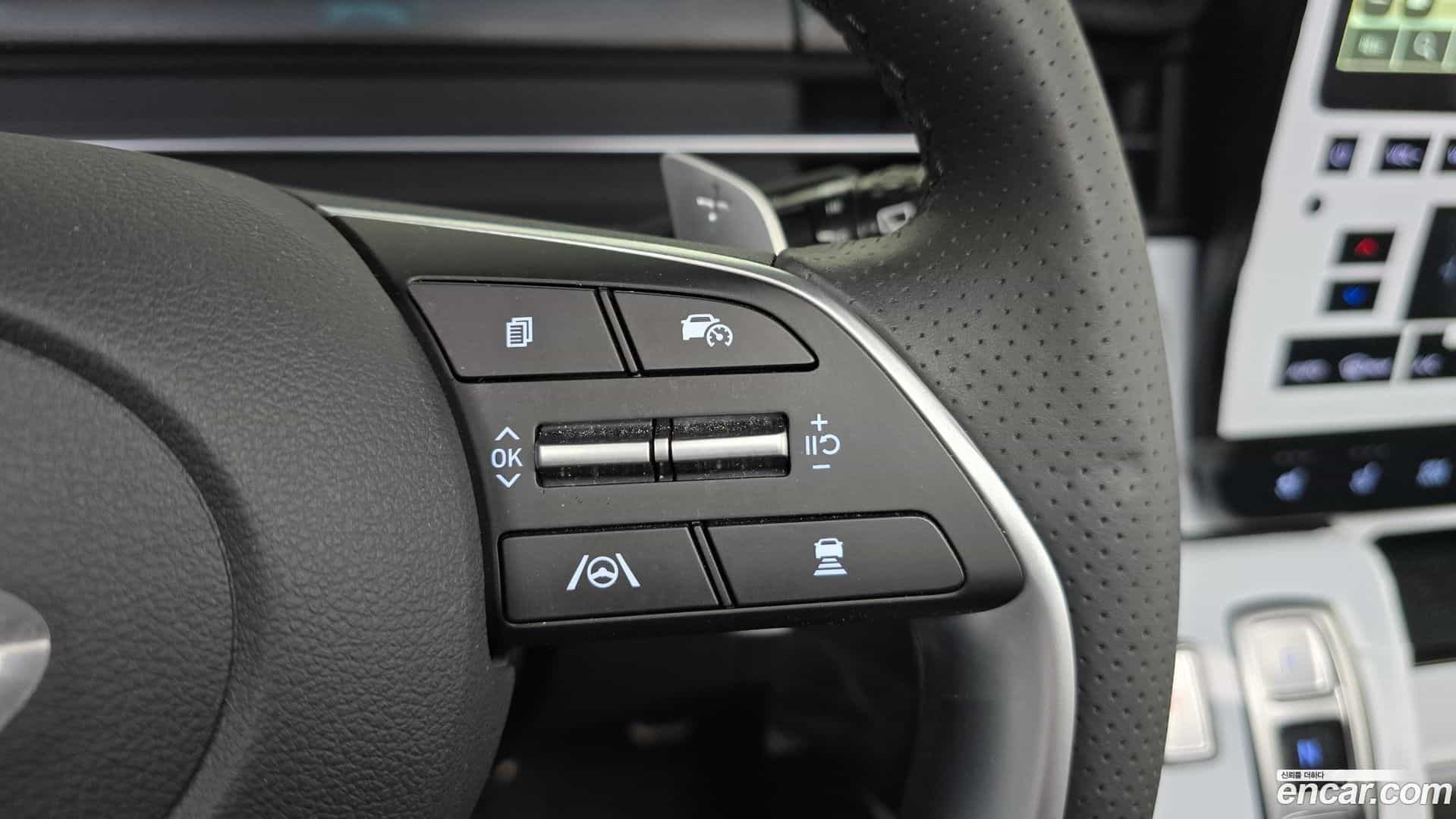 Staria Hyundai 2024.10-OPTION-022