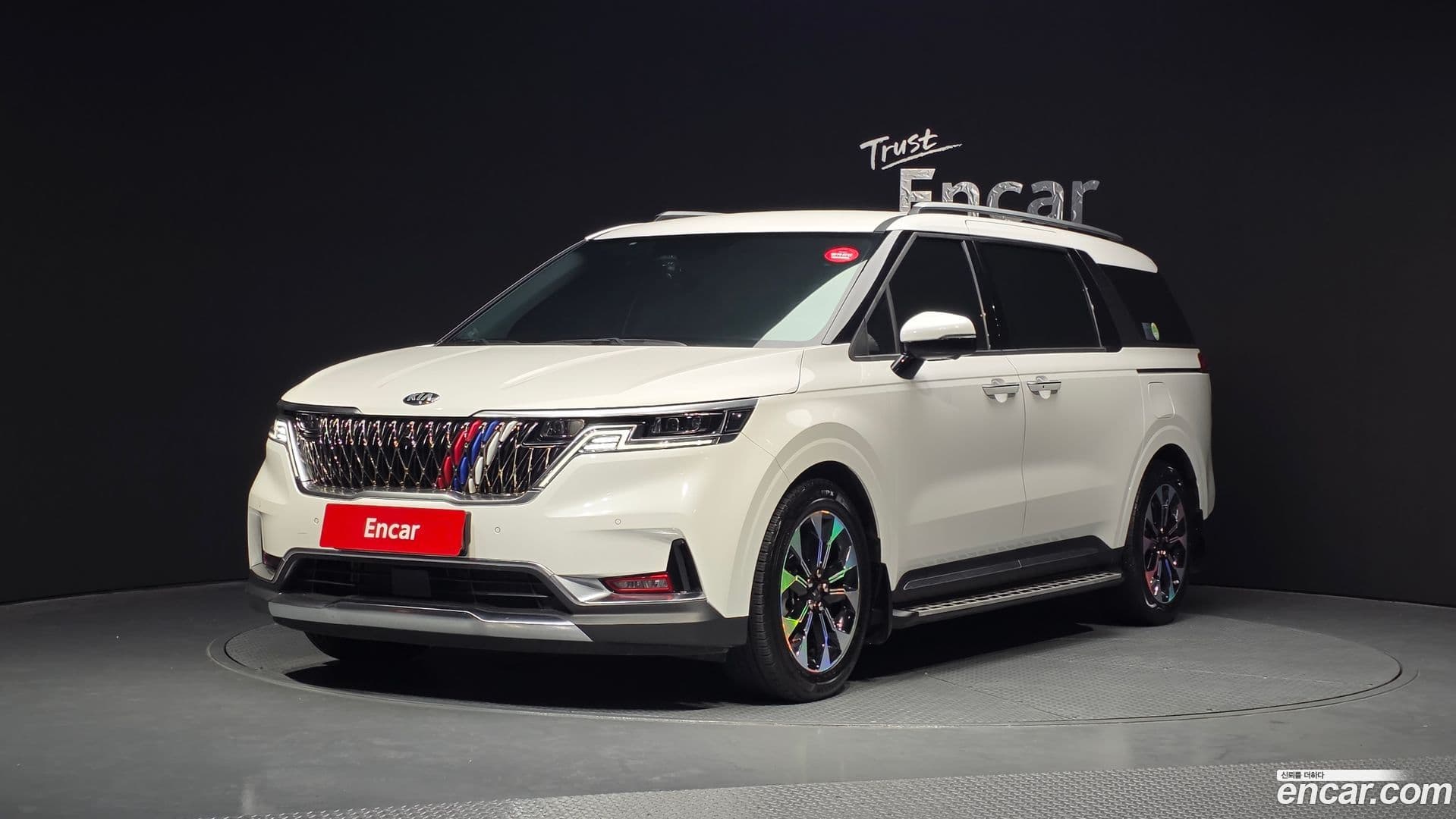 Main__Slider__Photo:Canival Kia 2021.3-0