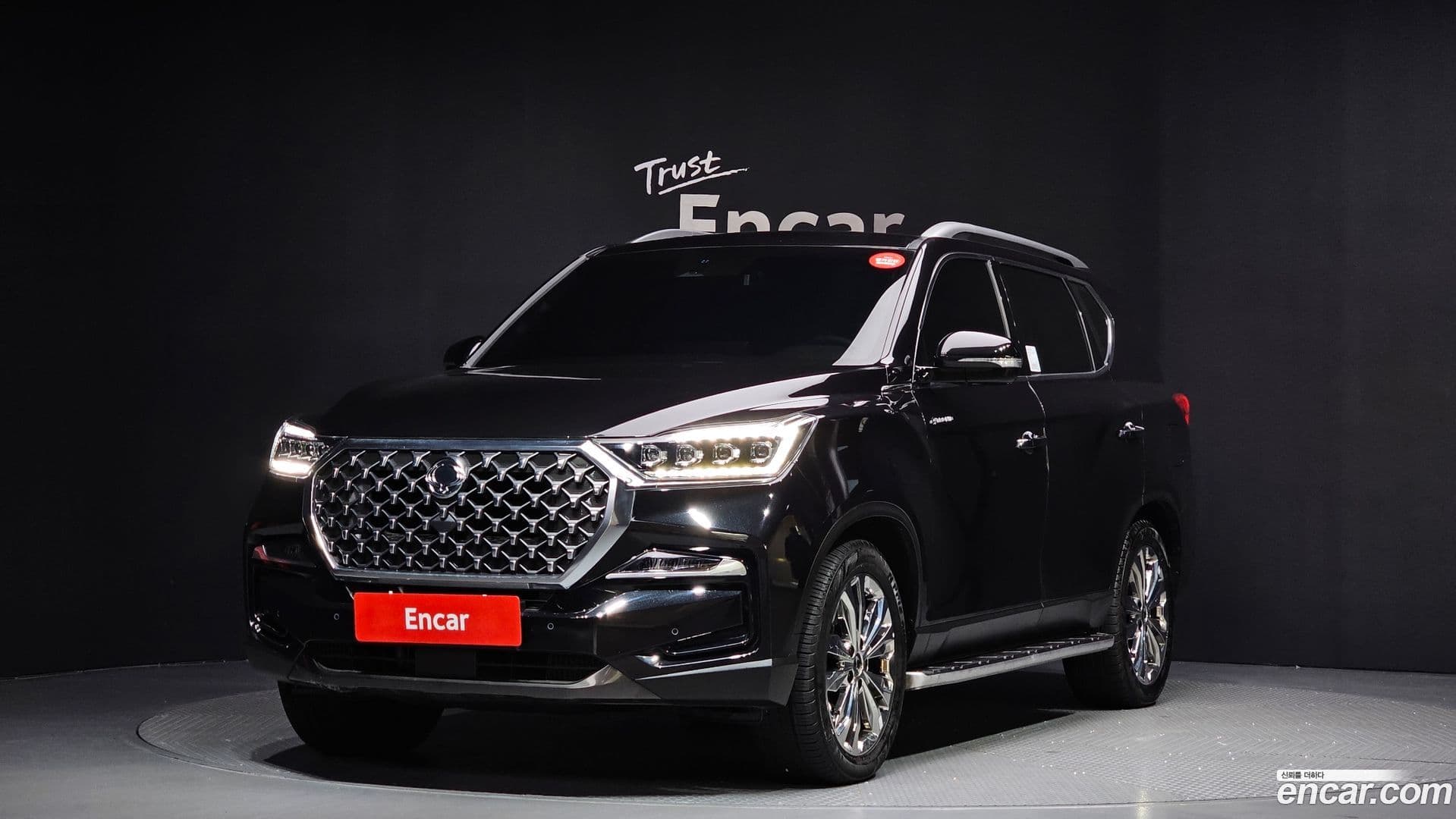 Main__Slider__Photo:Rexton KG Mobility 2024.5-0