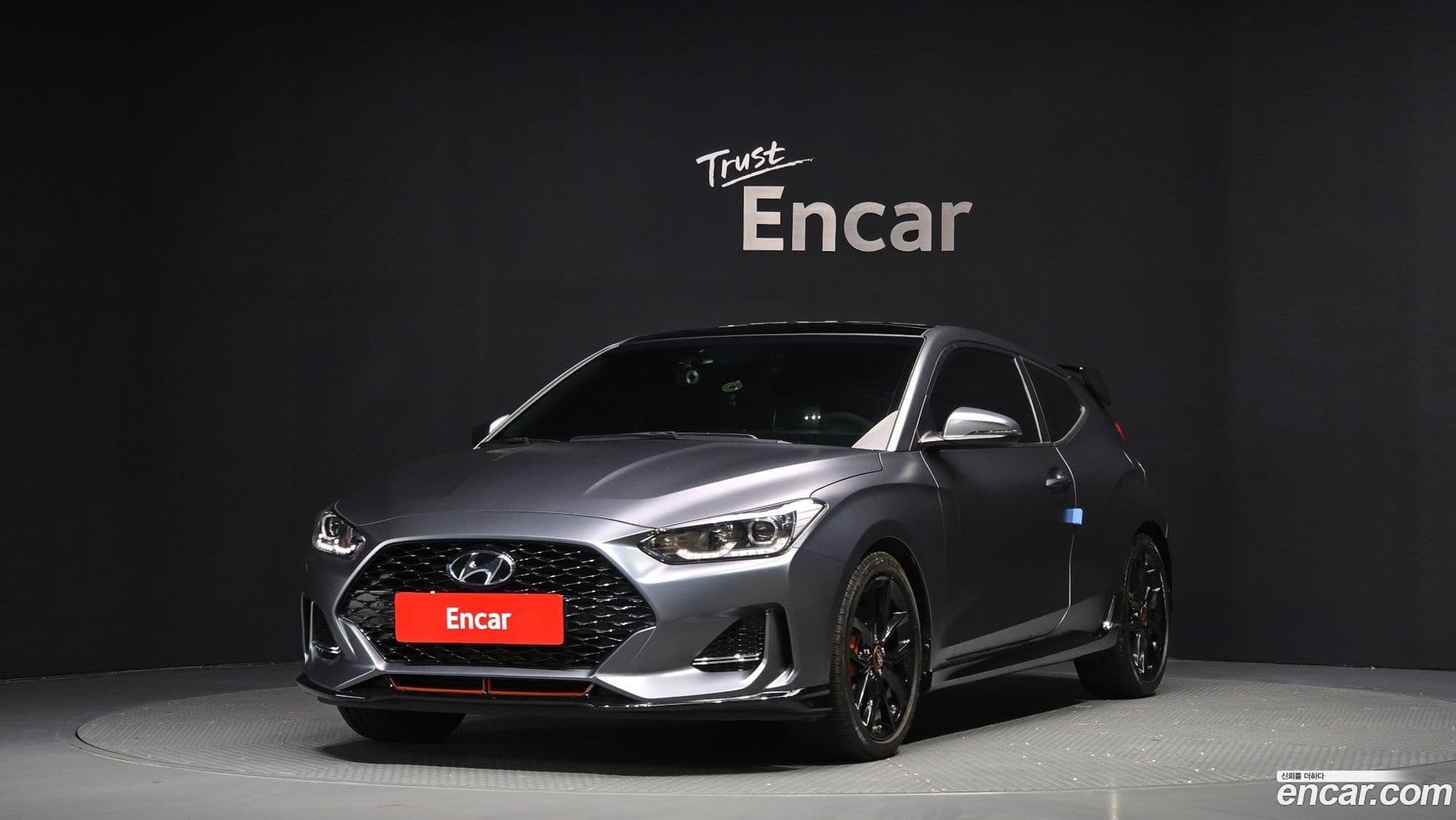 Main__Slider__Photo:Veloster Hyundai 2018.11-0