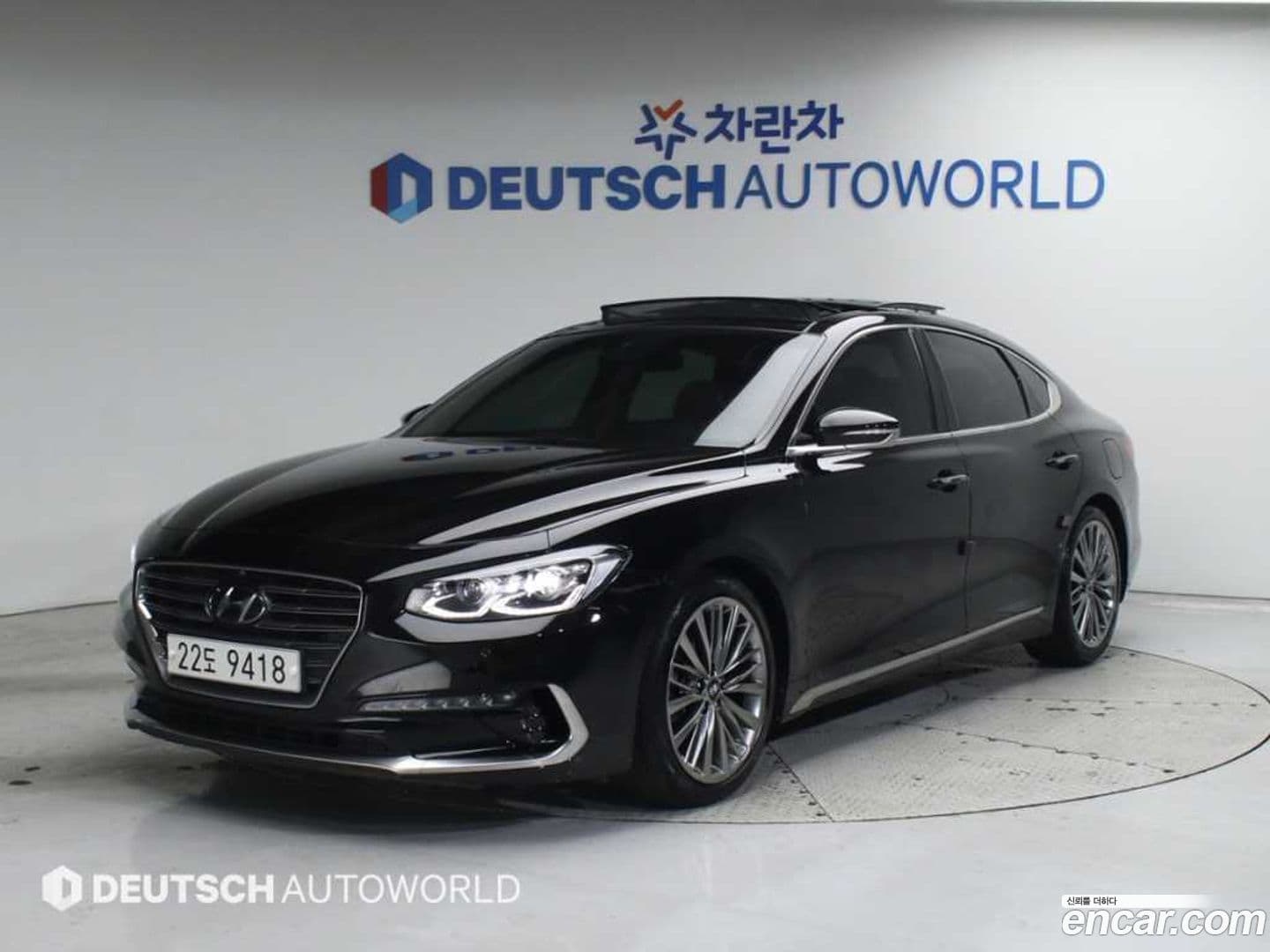 Main__Slider__Photo:Grandeur Hyundai 2018.10-0