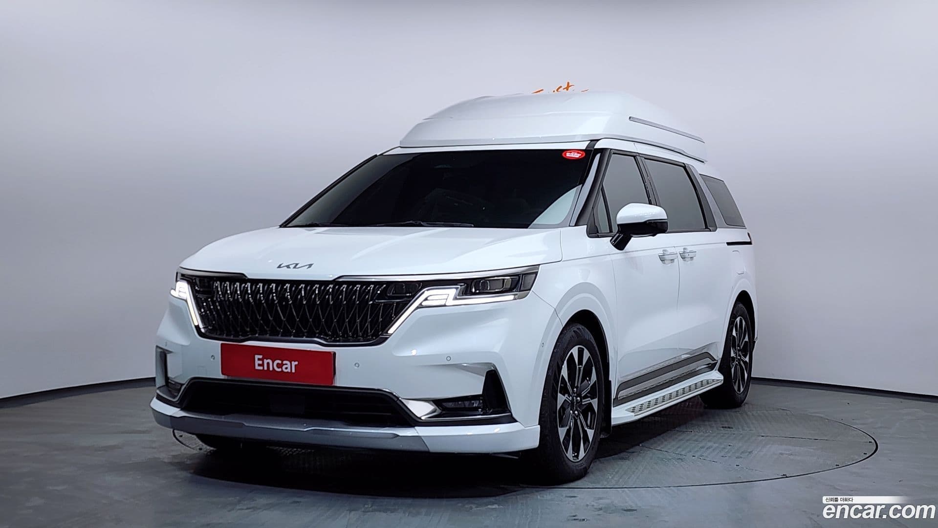Main__Slider__Photo:Canival Kia 2023.0-0