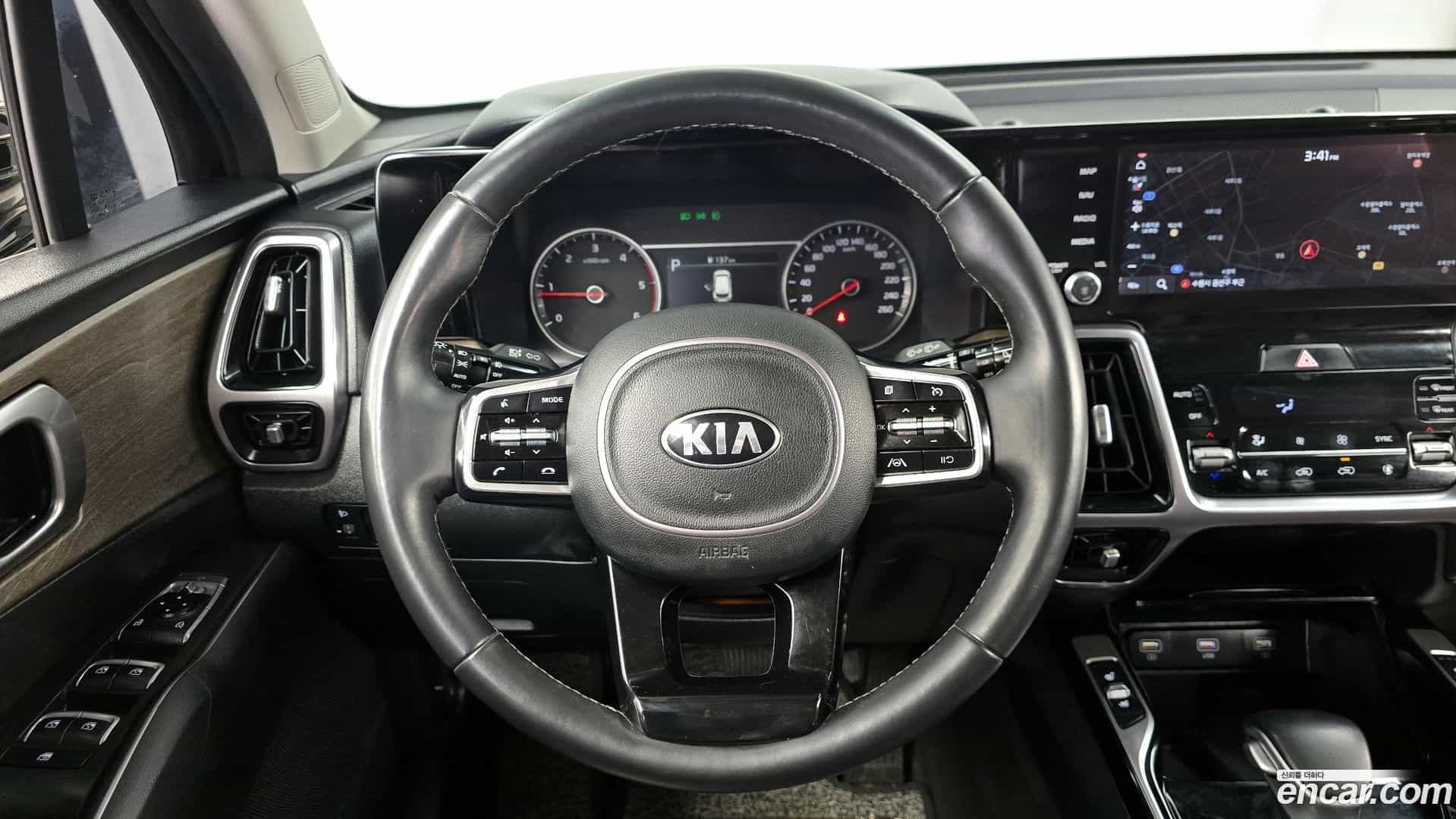 Sorento Kia 2021.4-OPTION-017