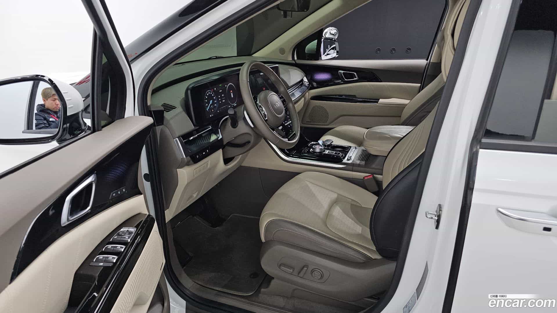 Canival Kia 2023.8-OPTION-015