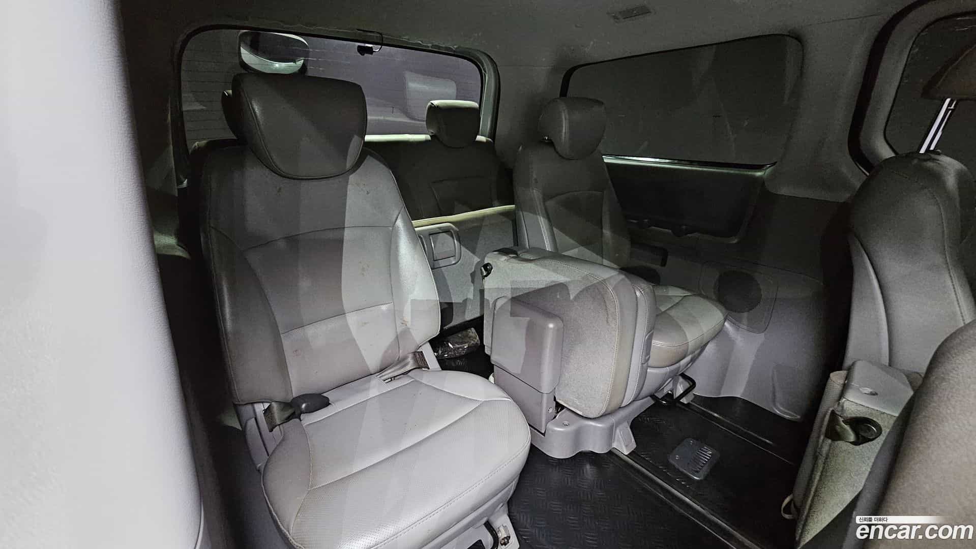 Starex Hyundai 2019.0-OPTION-022