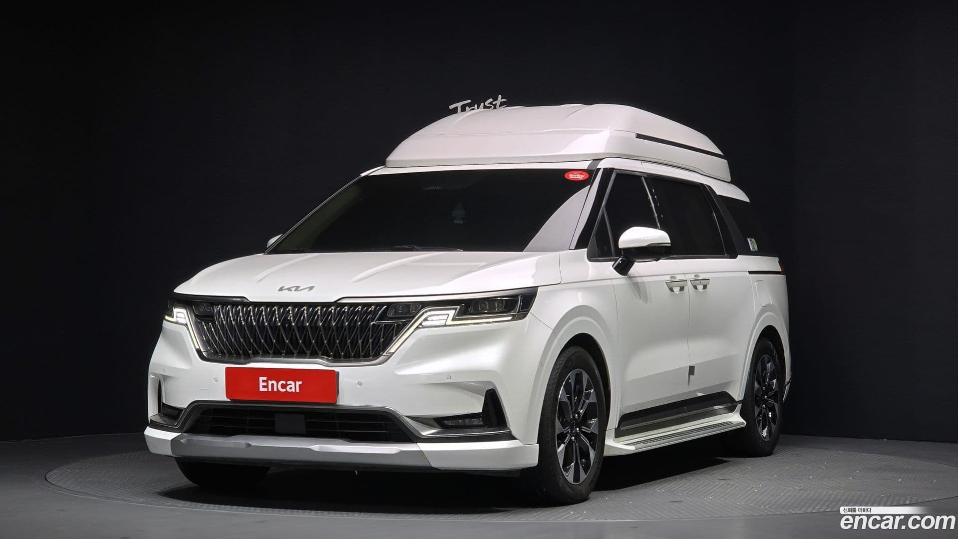 Main__Slider__Photo:Canival Kia 2021.10-0