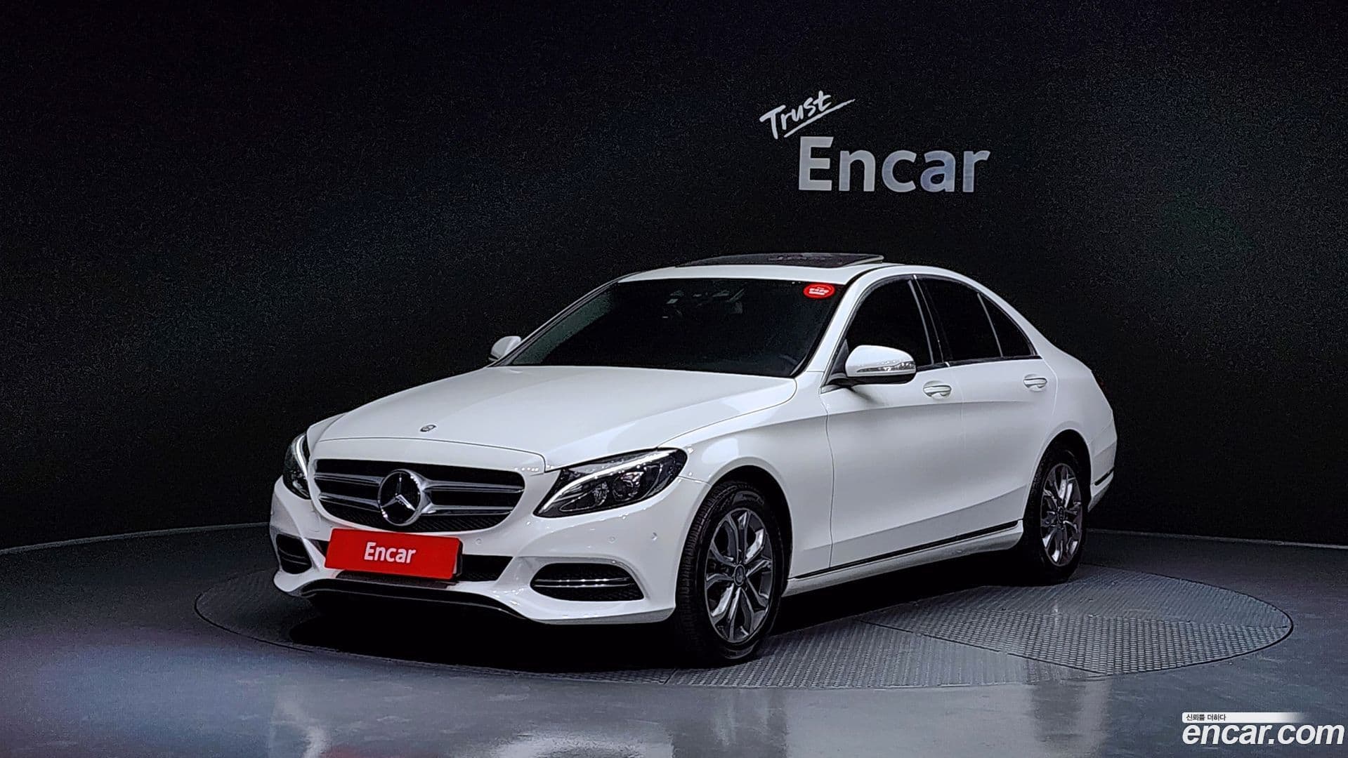 Main__Slider__Photo:C-Class Mercedes-Benz 2014.9-0