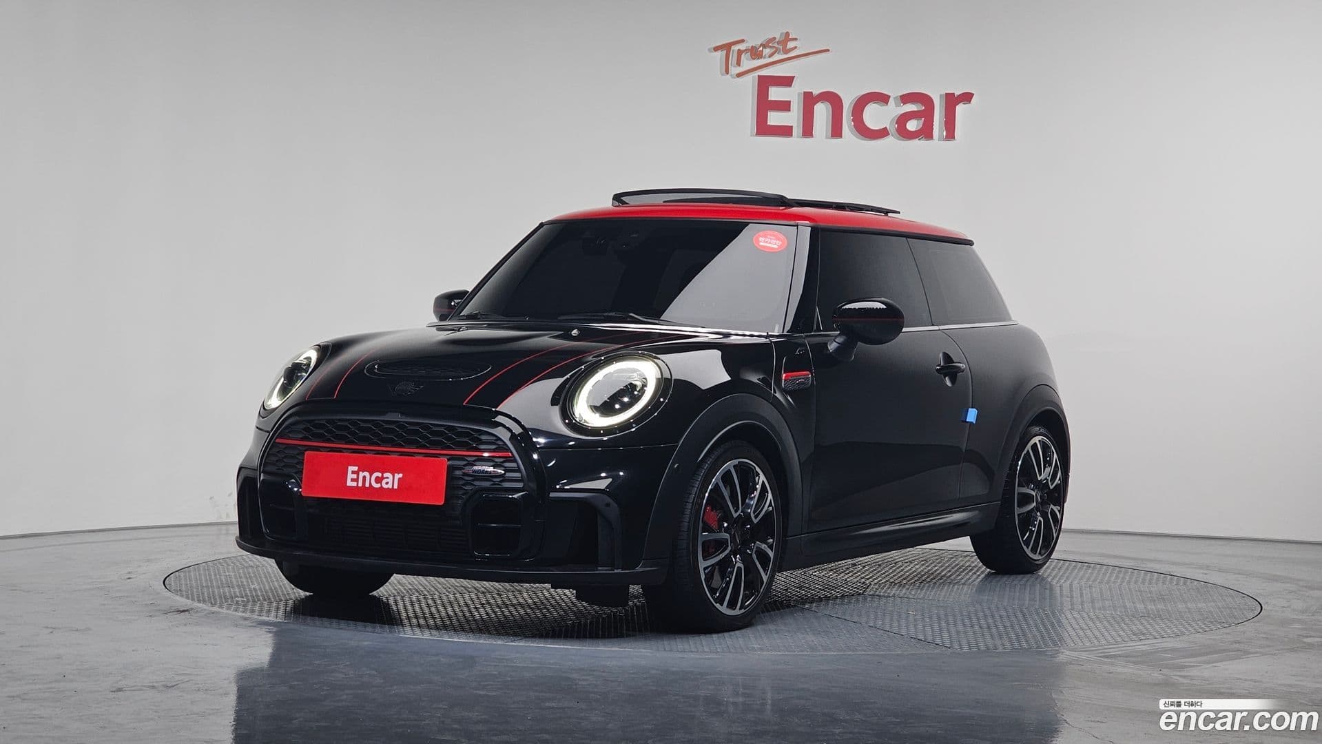 Main__Slider__Photo:Cooper Mini 2022.9-0